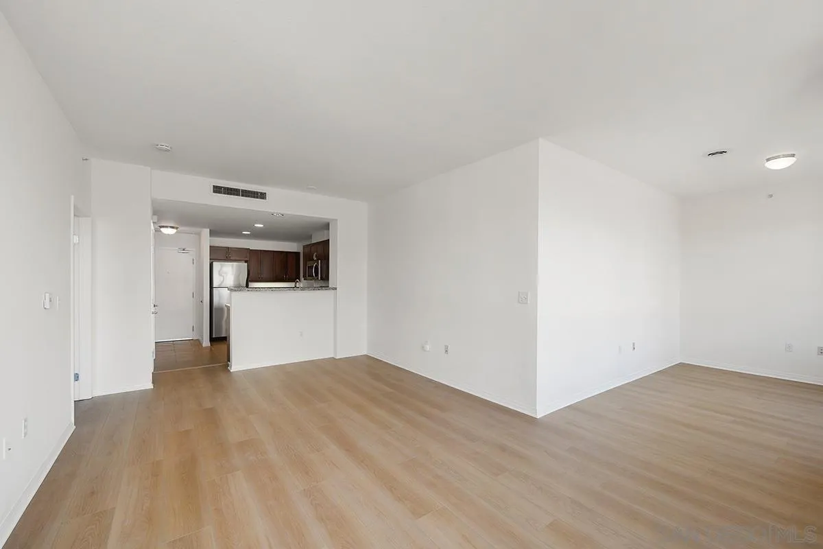Photo #13: 250027318 Listing: Photo #13