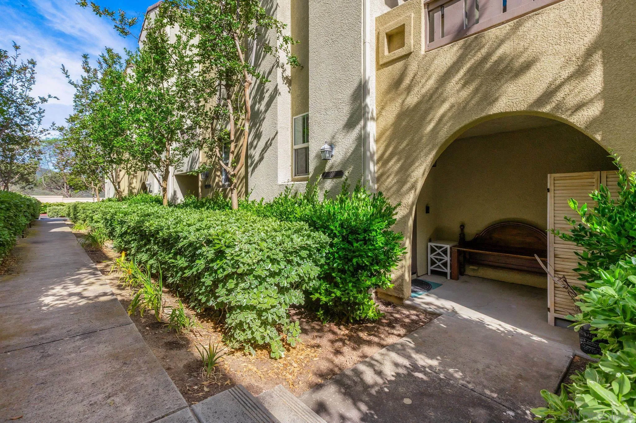 Photo #5: 250027336 Listing 