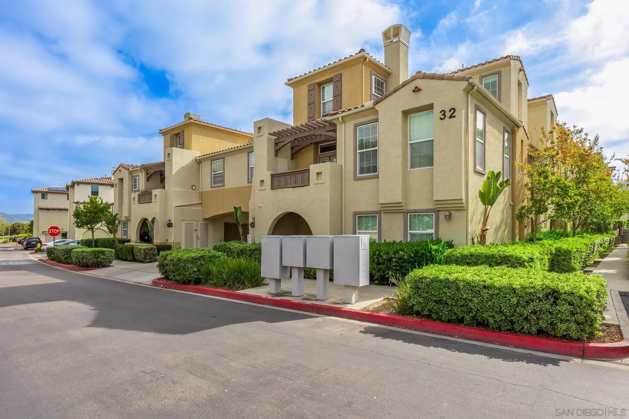 Photo #4: 250027336 Listing 