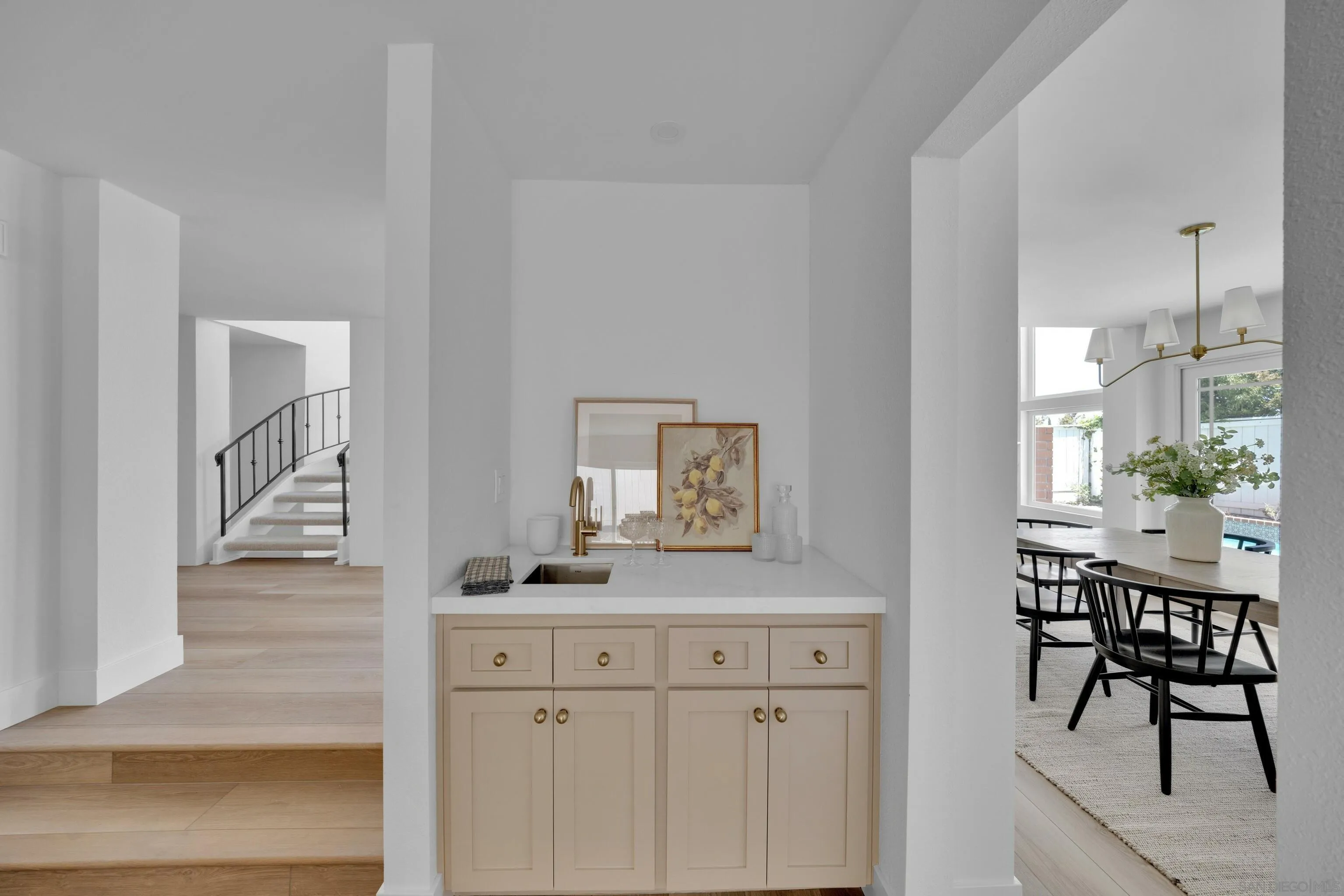 https://cdn.realtyfeed.com/cdn/127/250027368/0f9a1870832a026d6c055fb596b7db5c.webp