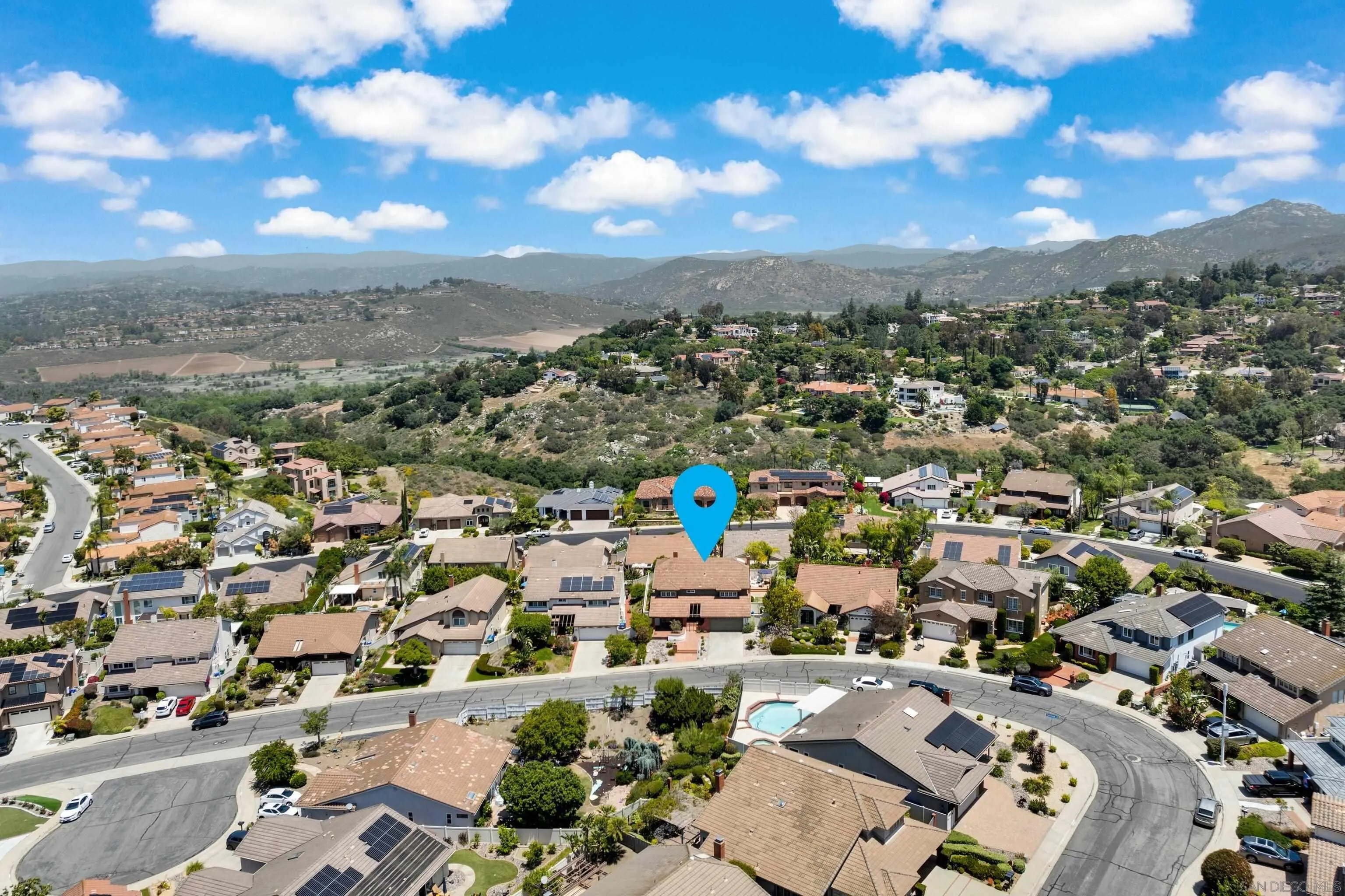 https://cdn.realtyfeed.com/cdn/127/250027368/2525629b1692e0268d207262a9a1e75e.webp