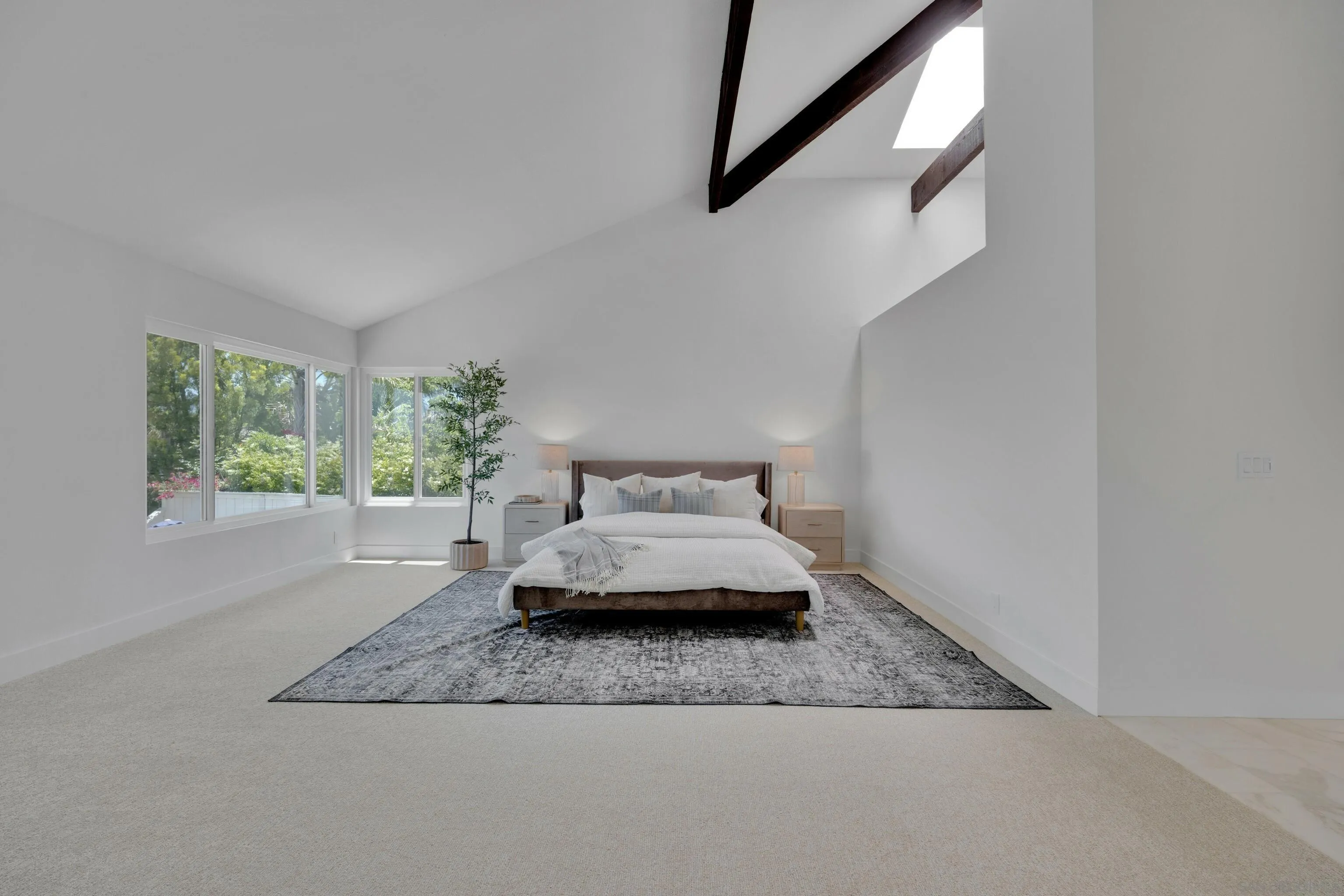 https://cdn.realtyfeed.com/cdn/127/250027368/fd91a799a9724ded80e91505ce9f241e.webp