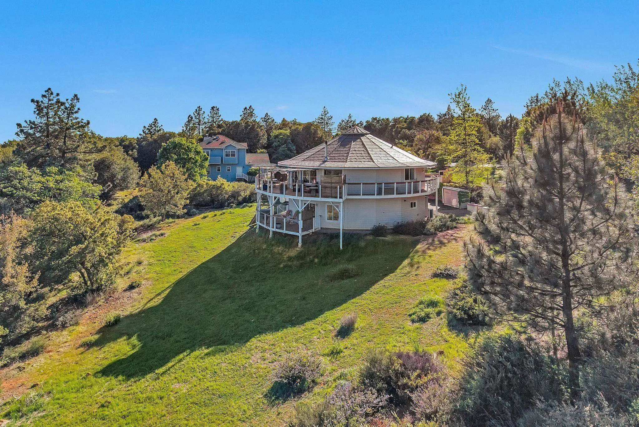 https://cdn.realtyfeed.com/cdn/127/250027409/0ead90ca2b9e7a845c6aed947bbccb5e.webp