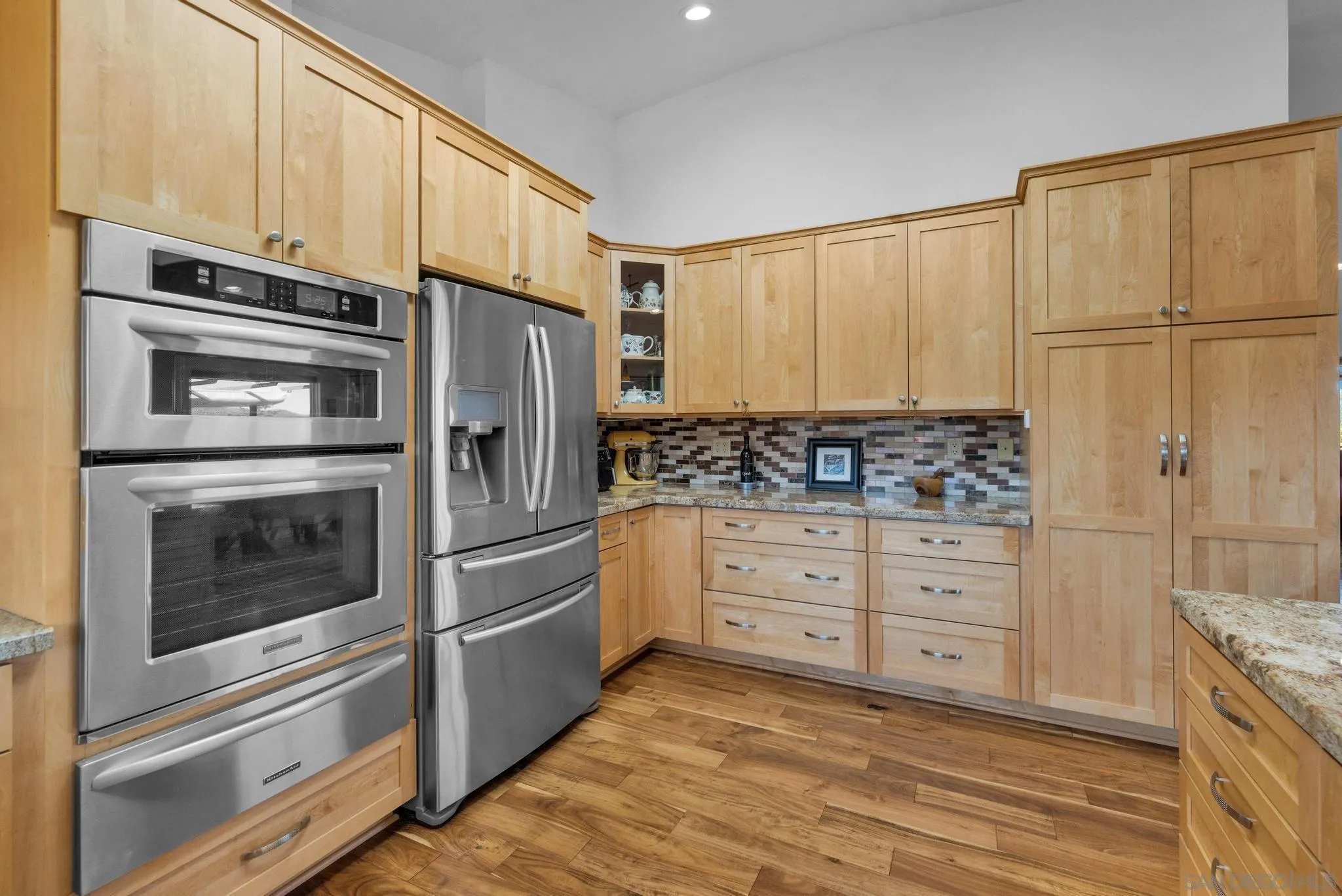 https://cdn.realtyfeed.com/cdn/127/250027409/77aee7686d10d7cf5cda169def58c406.webp