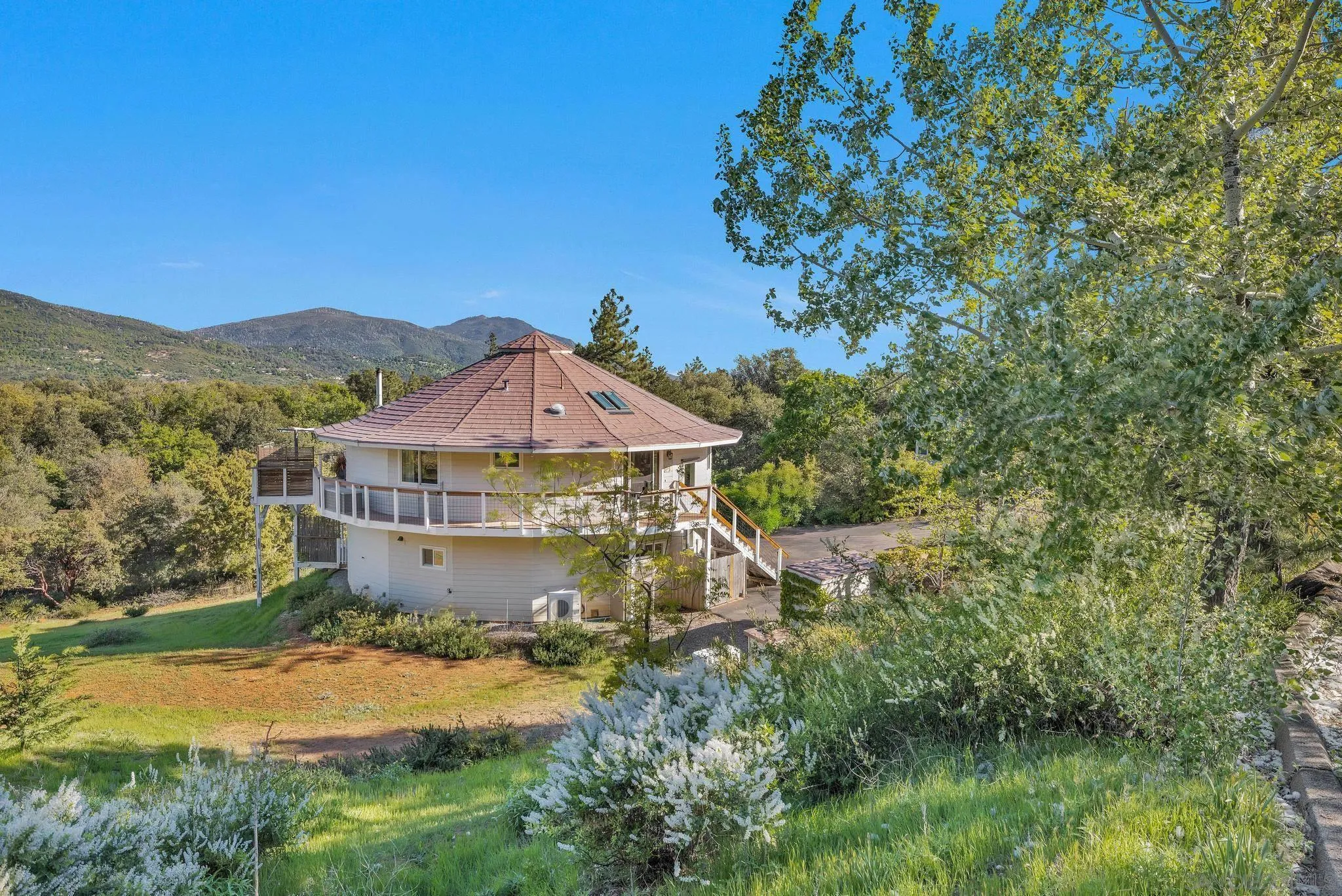 https://cdn.realtyfeed.com/cdn/127/250027409/7a992750a16e1a1600a8b5afb3291e1e.webp
