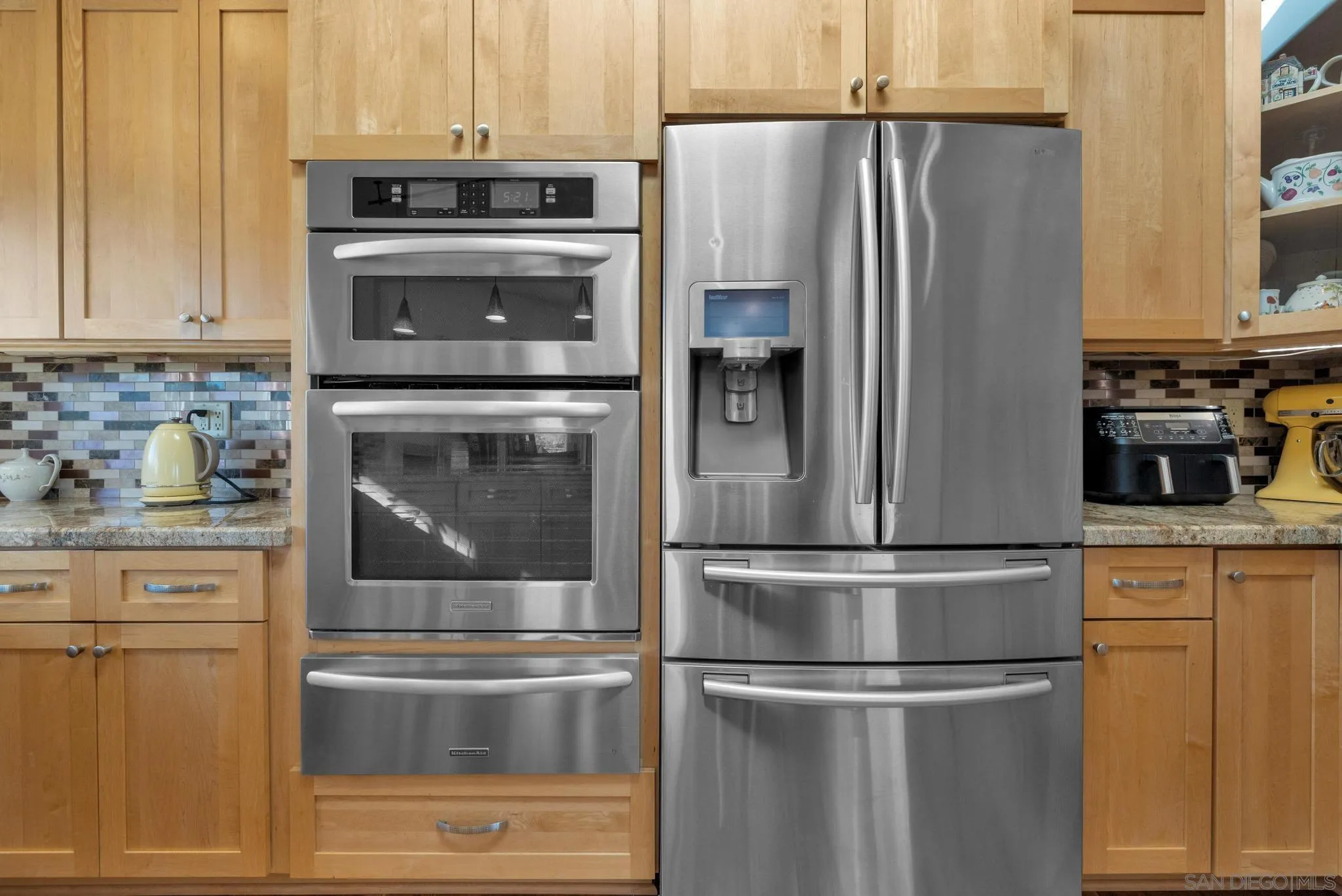 https://cdn.realtyfeed.com/cdn/127/250027409/859702ea33822903b964140323c59fd1.webp