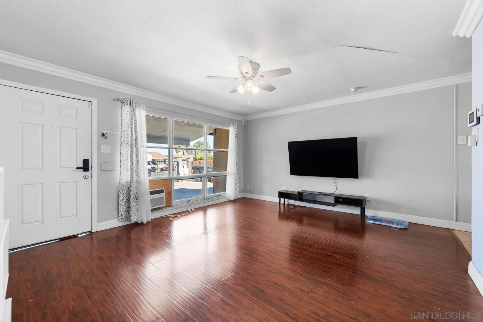https://cdn.realtyfeed.com/cdn/127/250027423/138506d4416310f236ea446777002360.webp