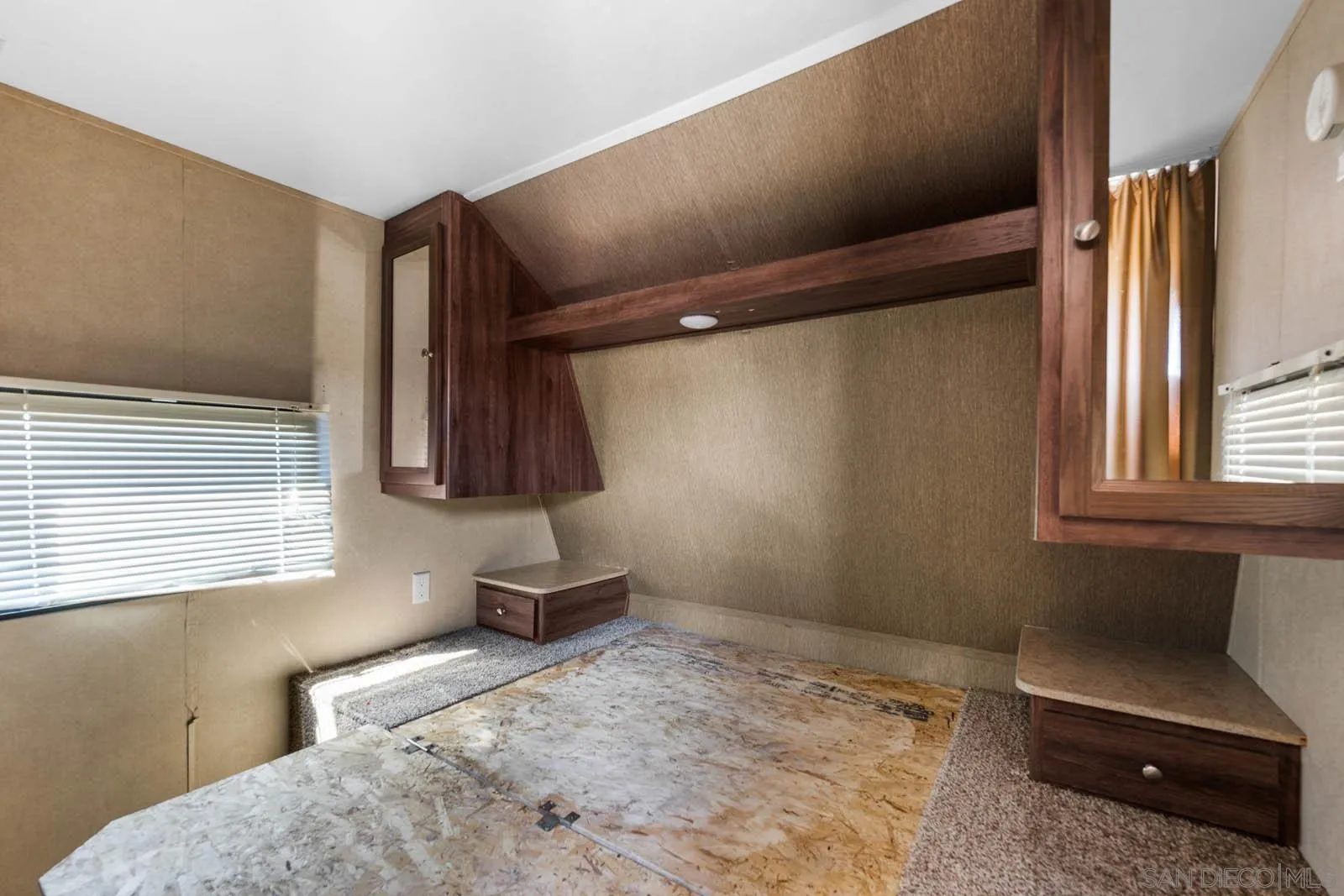 https://cdn.realtyfeed.com/cdn/127/250027423/26dd270eb776bf183e0e7c088fb06387.webp