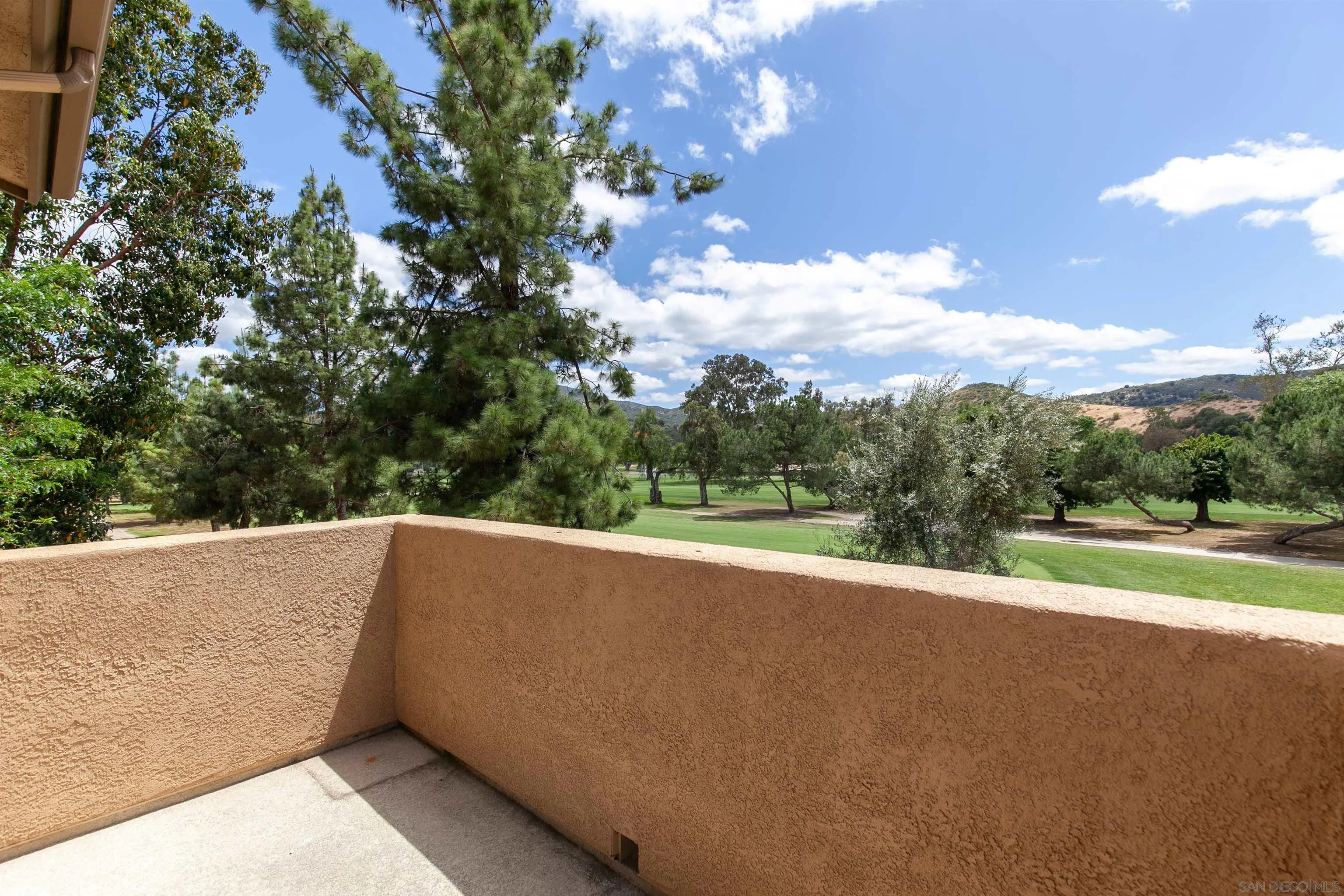 https://cdn.realtyfeed.com/cdn/127/250027430/31835dd747f57295401b32f73857737e.webp