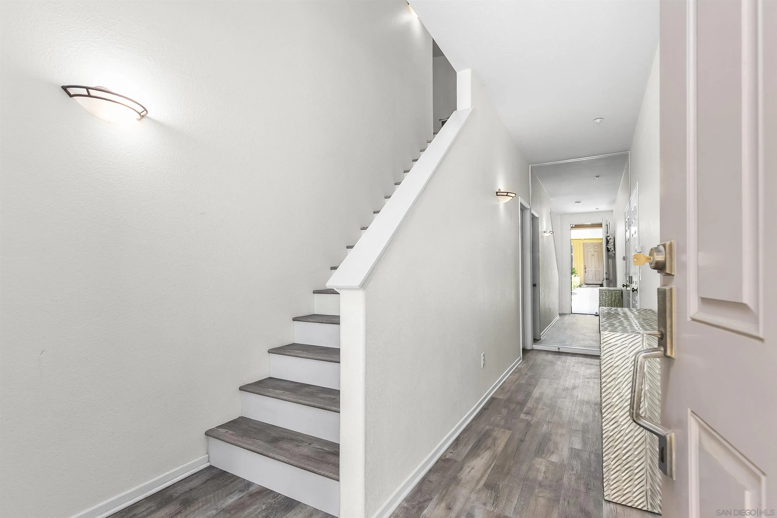 https://cdn.realtyfeed.com/cdn/127/250027430/eb194ac50bd42b7d2992c95f7b2e49c9.webp