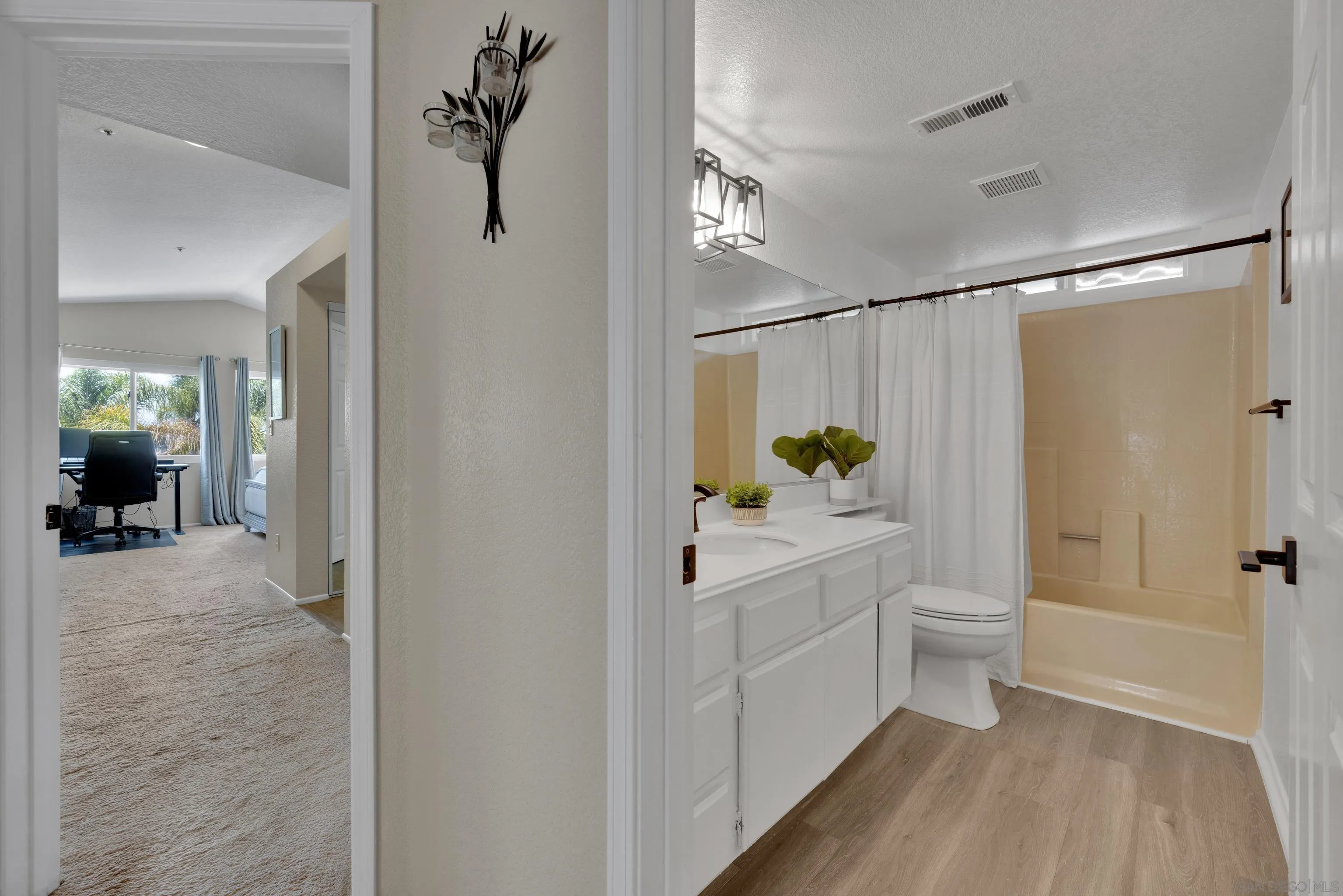 https://cdn.realtyfeed.com/cdn/127/250027434/cbd073e0ac8da4d323d7f0de479b627d.webp