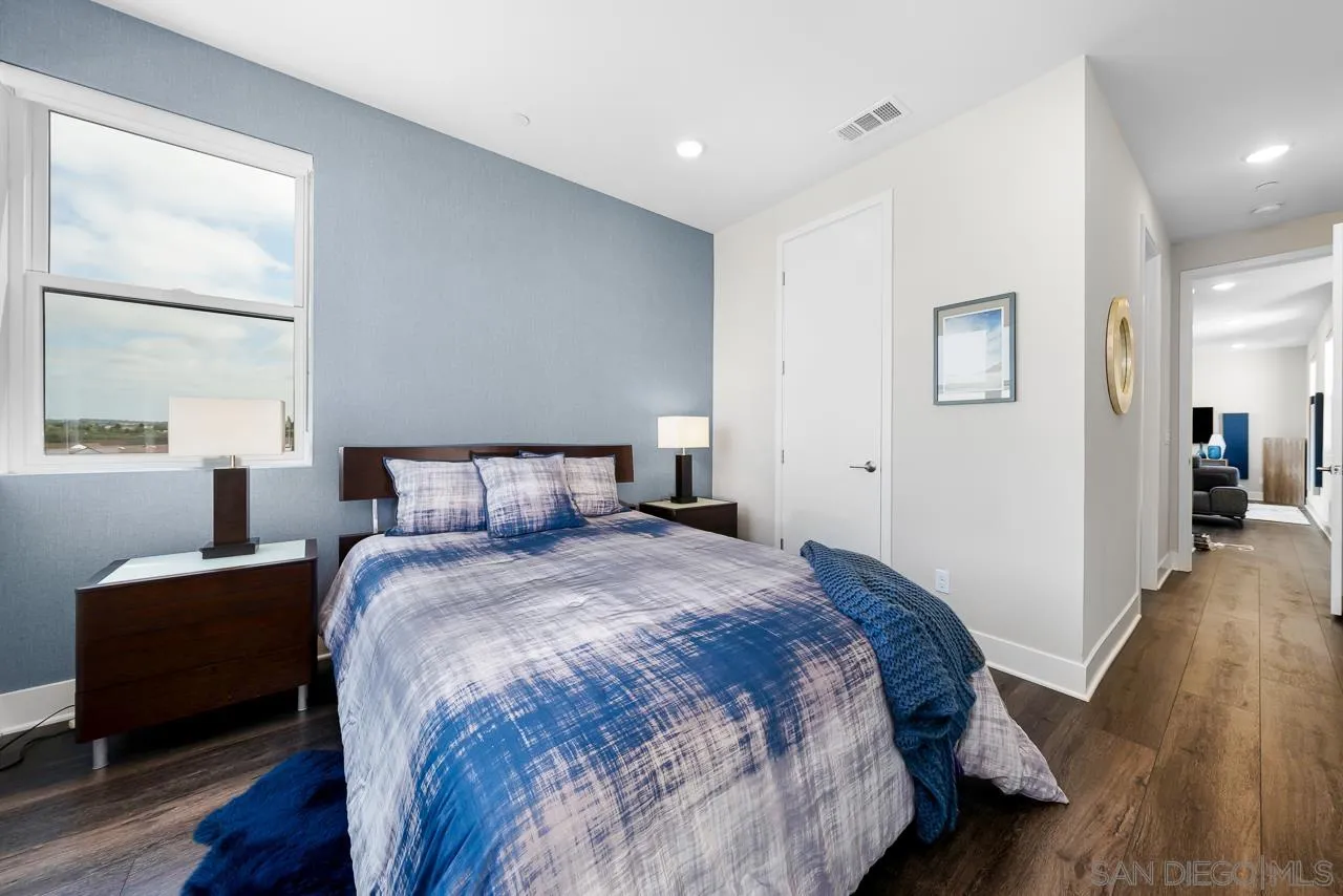 https://cdn.realtyfeed.com/cdn/127/250027437/64ebdfccb57a679b0e01f9b3d5ce0c00.webp