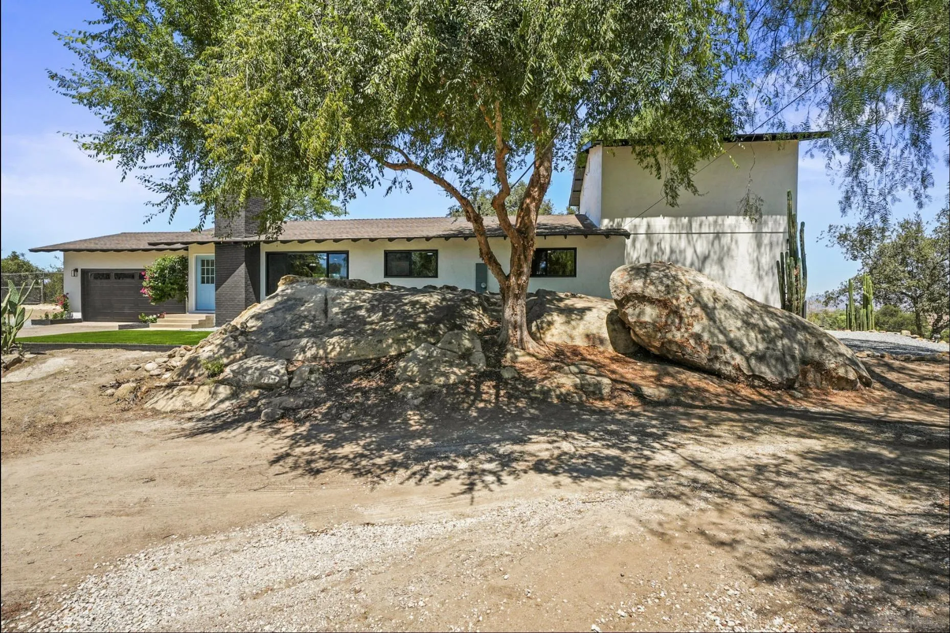 https://cdn.realtyfeed.com/cdn/127/250027479/000fa072c384814ec749b700010db610.webp