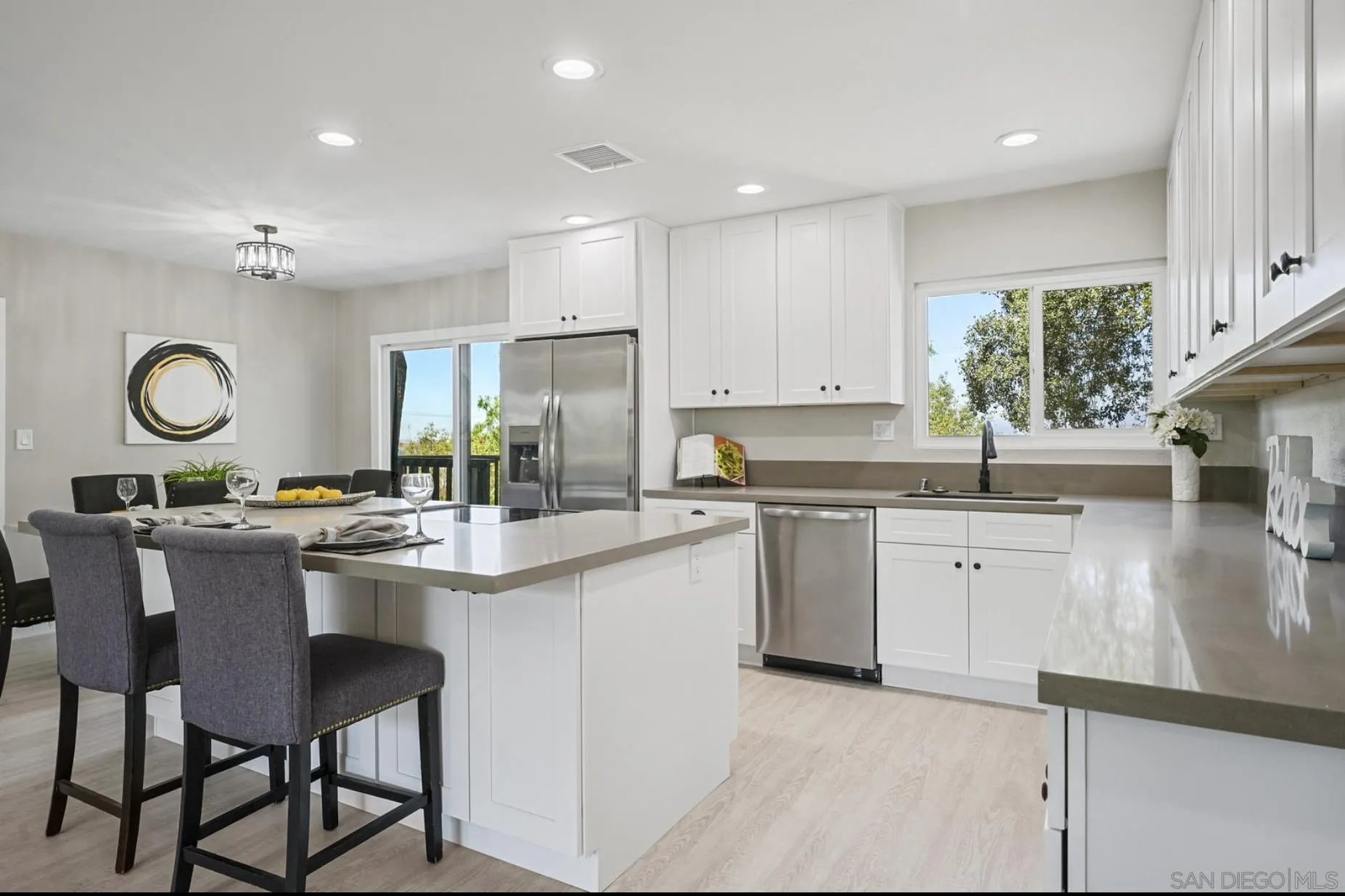 https://cdn.realtyfeed.com/cdn/127/250027479/164ab61f141aef8bed262dbd5ac2091a.webp