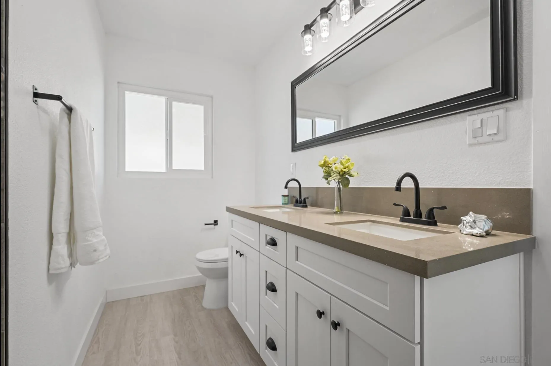 https://cdn.realtyfeed.com/cdn/127/250027479/1f0a8f09e29e03459194dca7b61c6c3c.webp