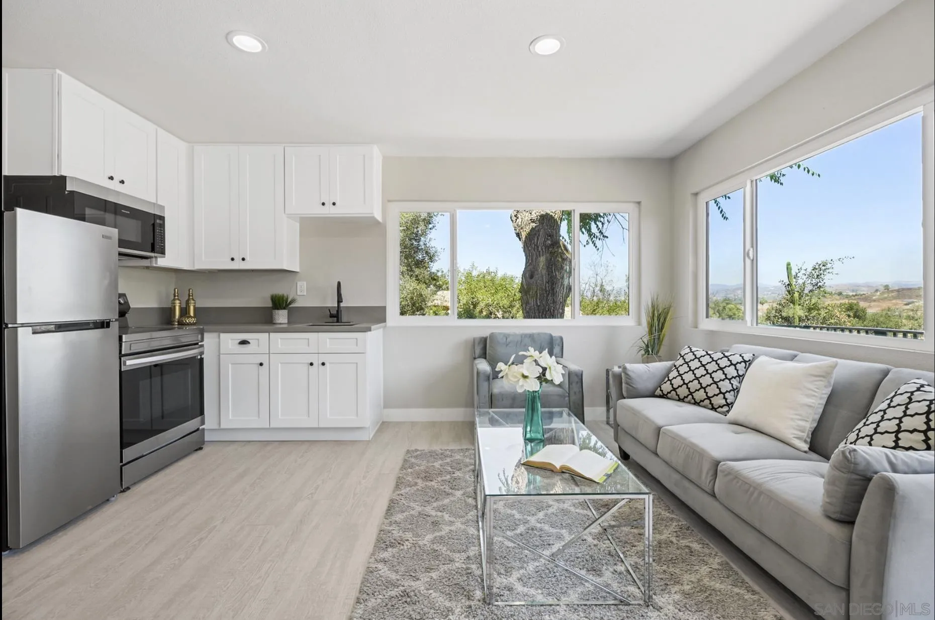 https://cdn.realtyfeed.com/cdn/127/250027479/2e68c18808e597cfe0e9a48f4a8e7a51.webp