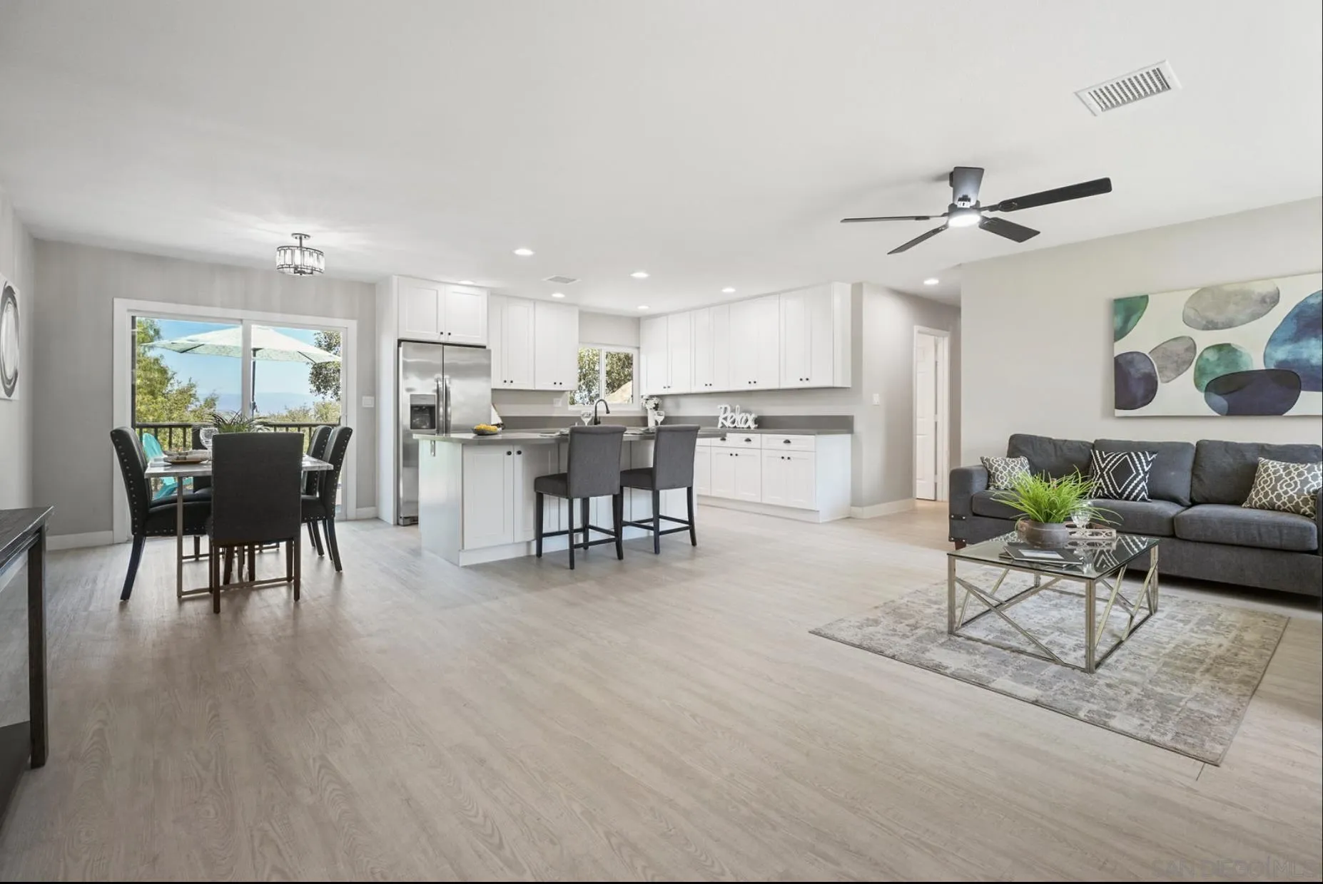https://cdn.realtyfeed.com/cdn/127/250027479/6f822255e1cf86594a76a0a61f49f86e.webp