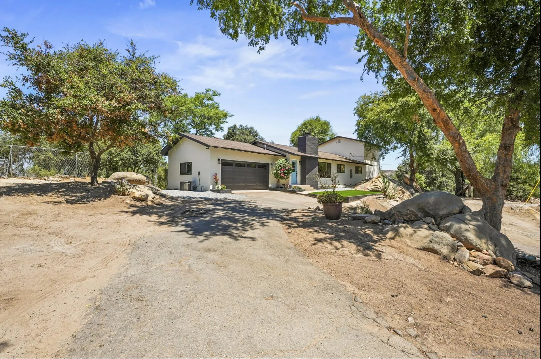 https://cdn.realtyfeed.com/cdn/127/250027479/95e942b3325ee35a608db13ac7053f06.webp