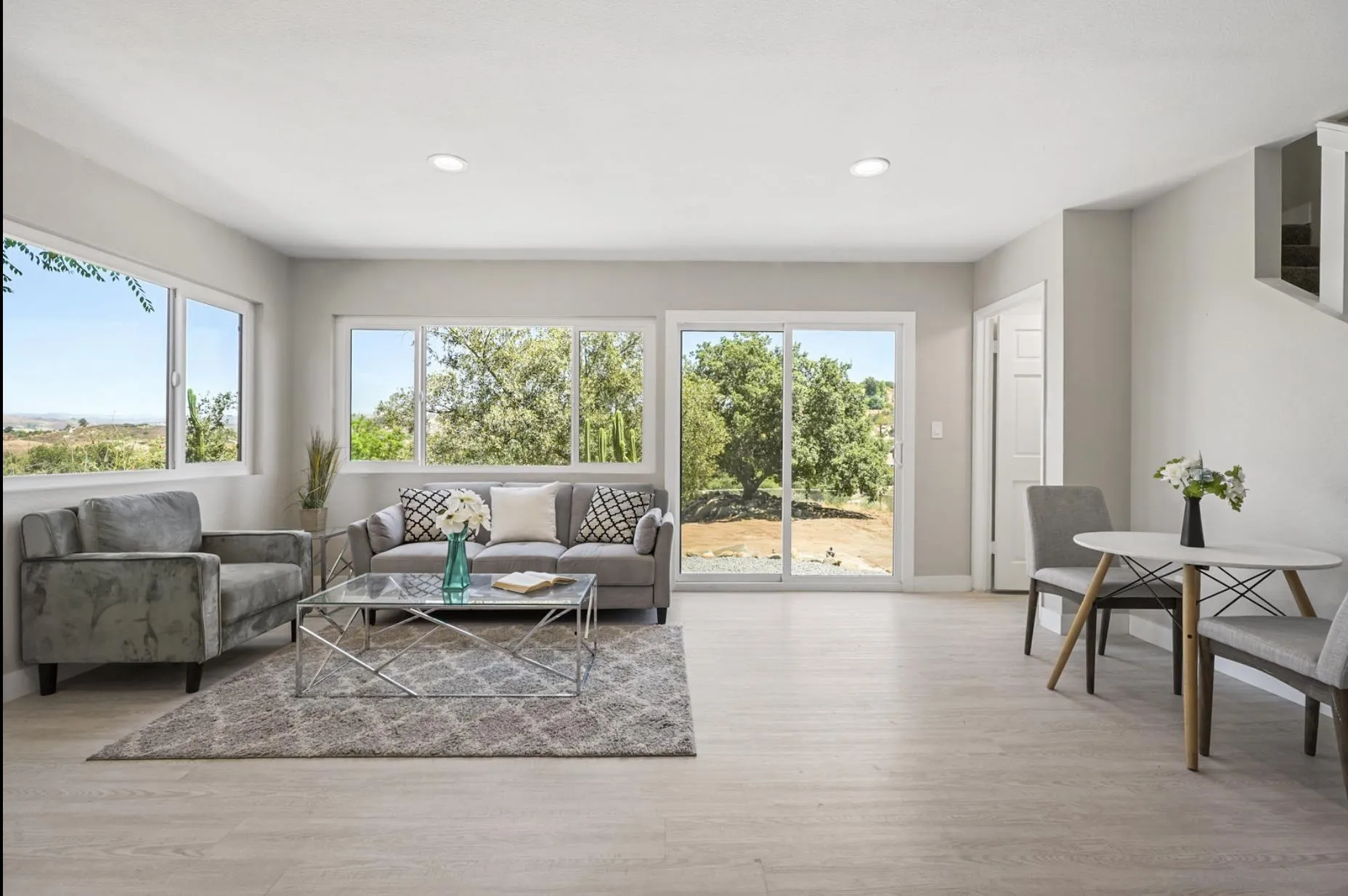 https://cdn.realtyfeed.com/cdn/127/250027479/9bb9b72da4d044e342db60f306594c87.webp