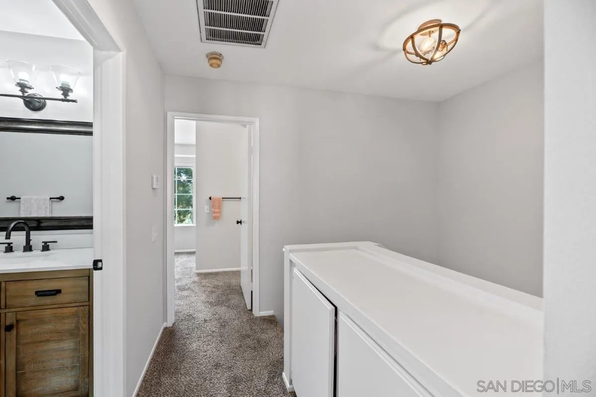 https://cdn.realtyfeed.com/cdn/127/250027483/0f9b00e565928d1a5991d65563812f3e.webp