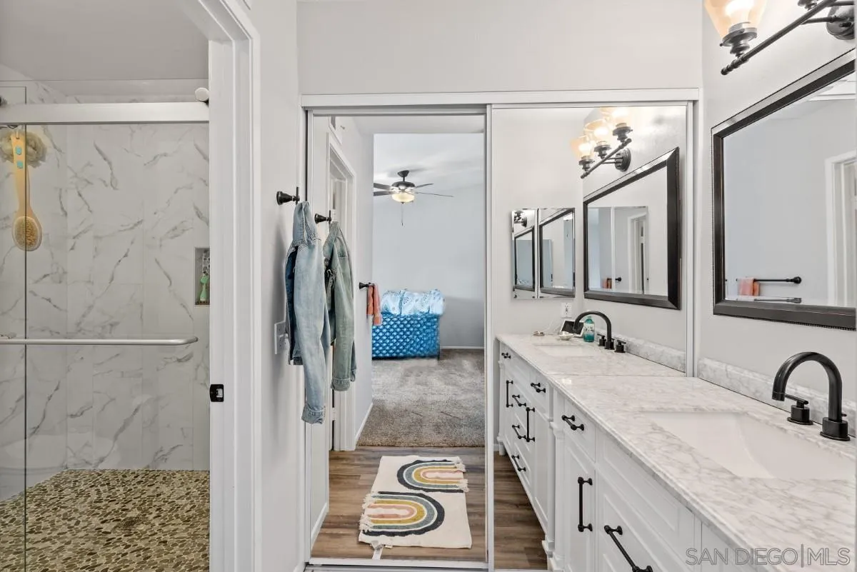 https://cdn.realtyfeed.com/cdn/127/250027483/c0fd9cb9faeef91121bb09164af1add0.webp