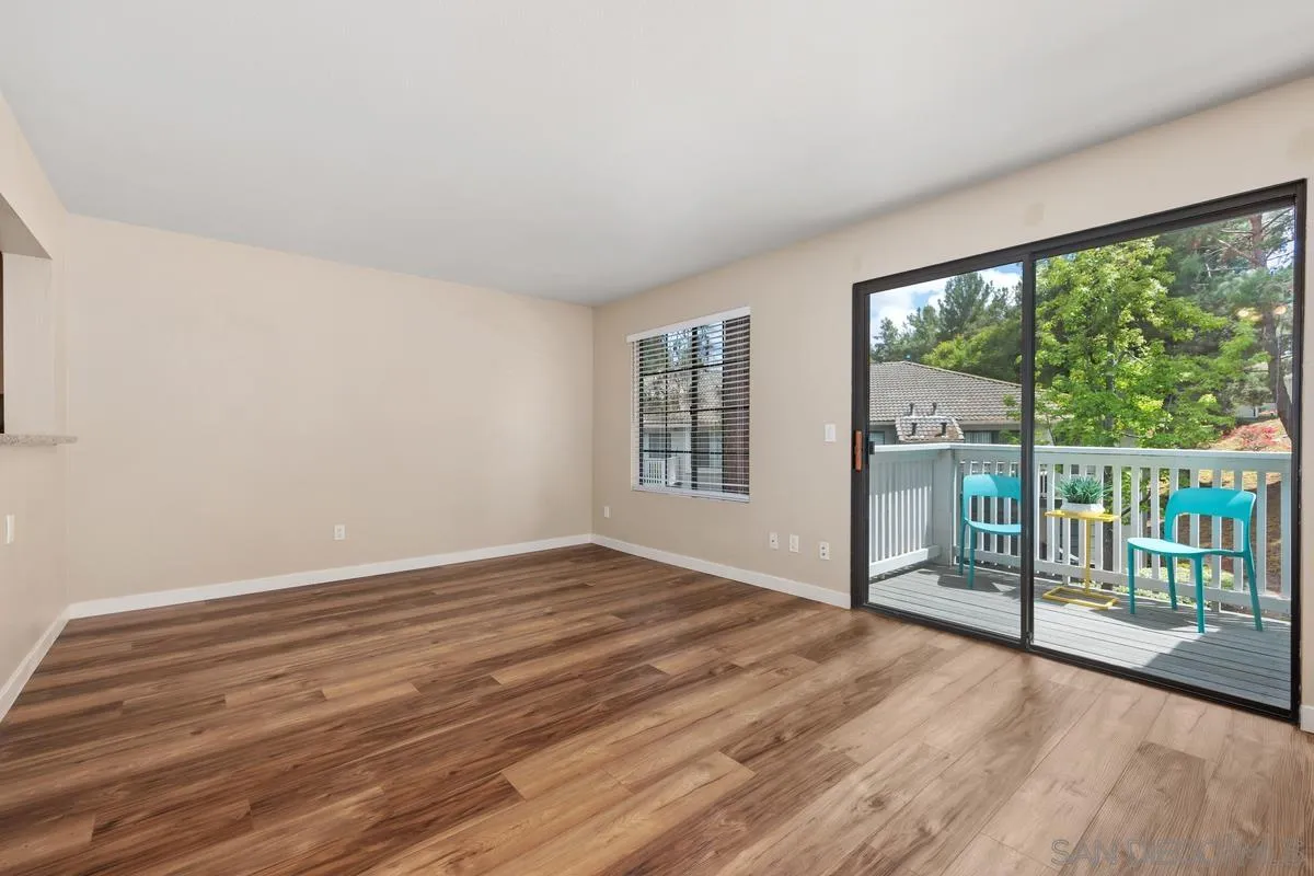 Photo #6: 250027500 Listing 