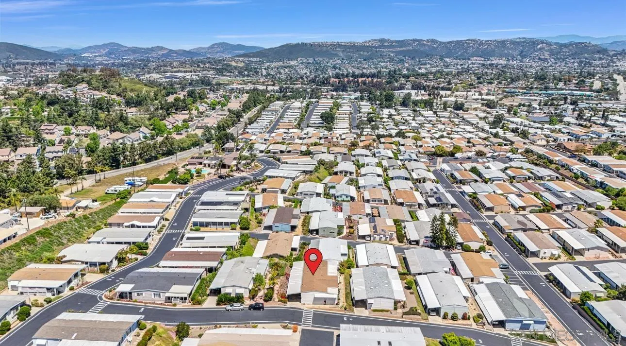 https://cdn.realtyfeed.com/cdn/127/250027502/7f558b2825dc5f28b7a64b36a0332e3a.webp