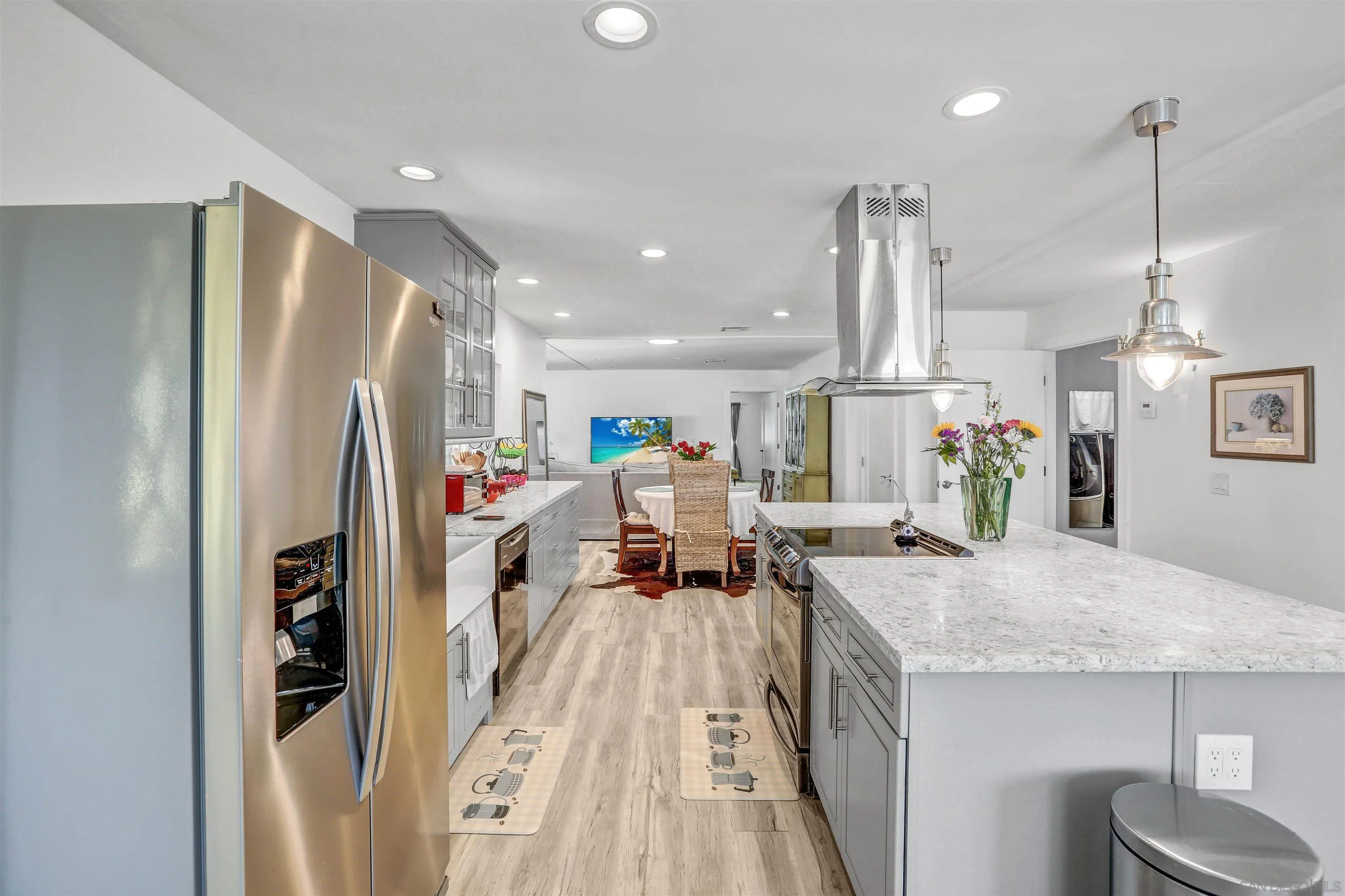 https://cdn.realtyfeed.com/cdn/127/250027502/7fcdd1bdd18158d869cdfc6fb049608f.webp