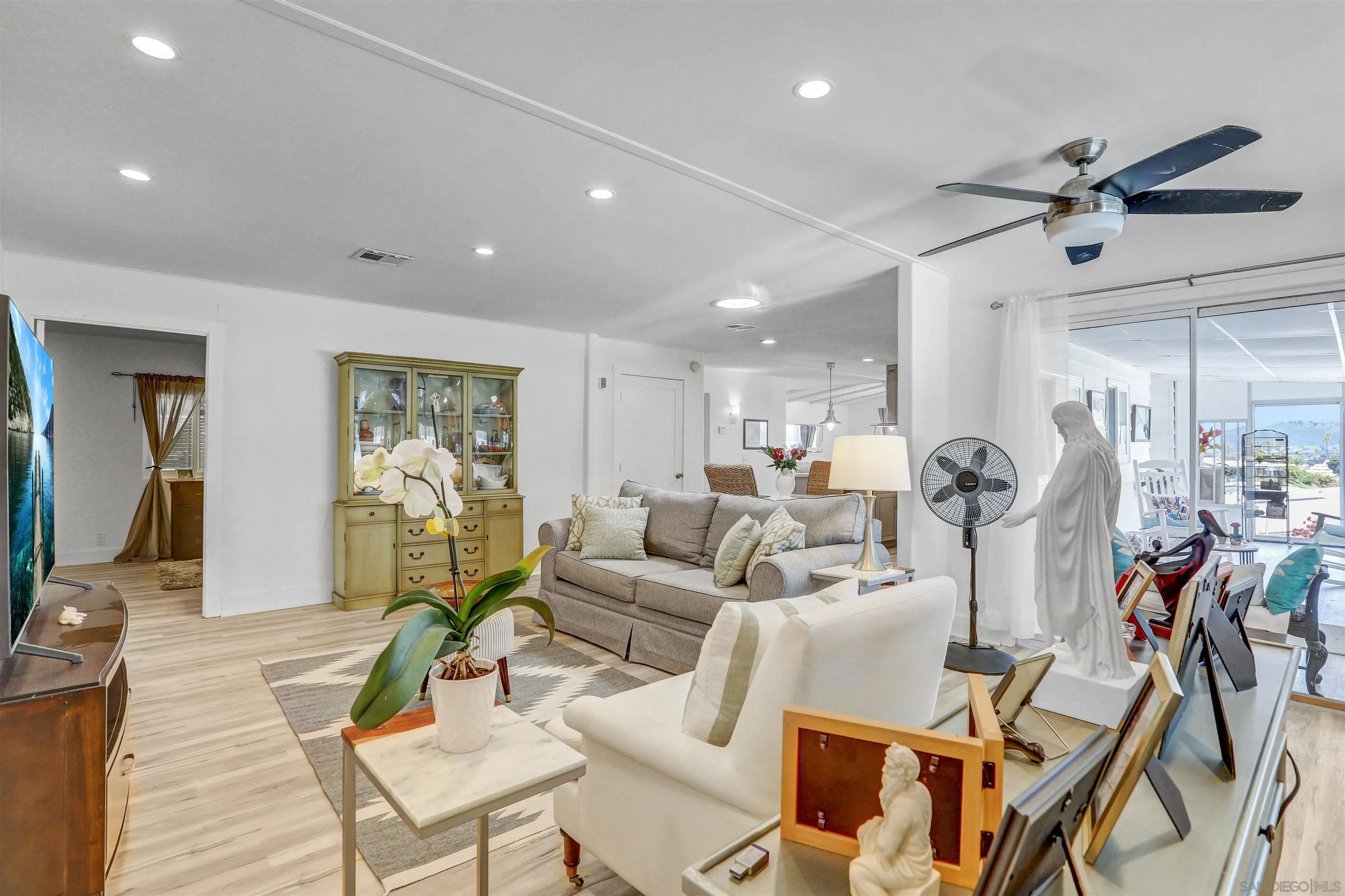 https://cdn.realtyfeed.com/cdn/127/250027502/9c965c02b59c5353e772e3075ef3510a.webp