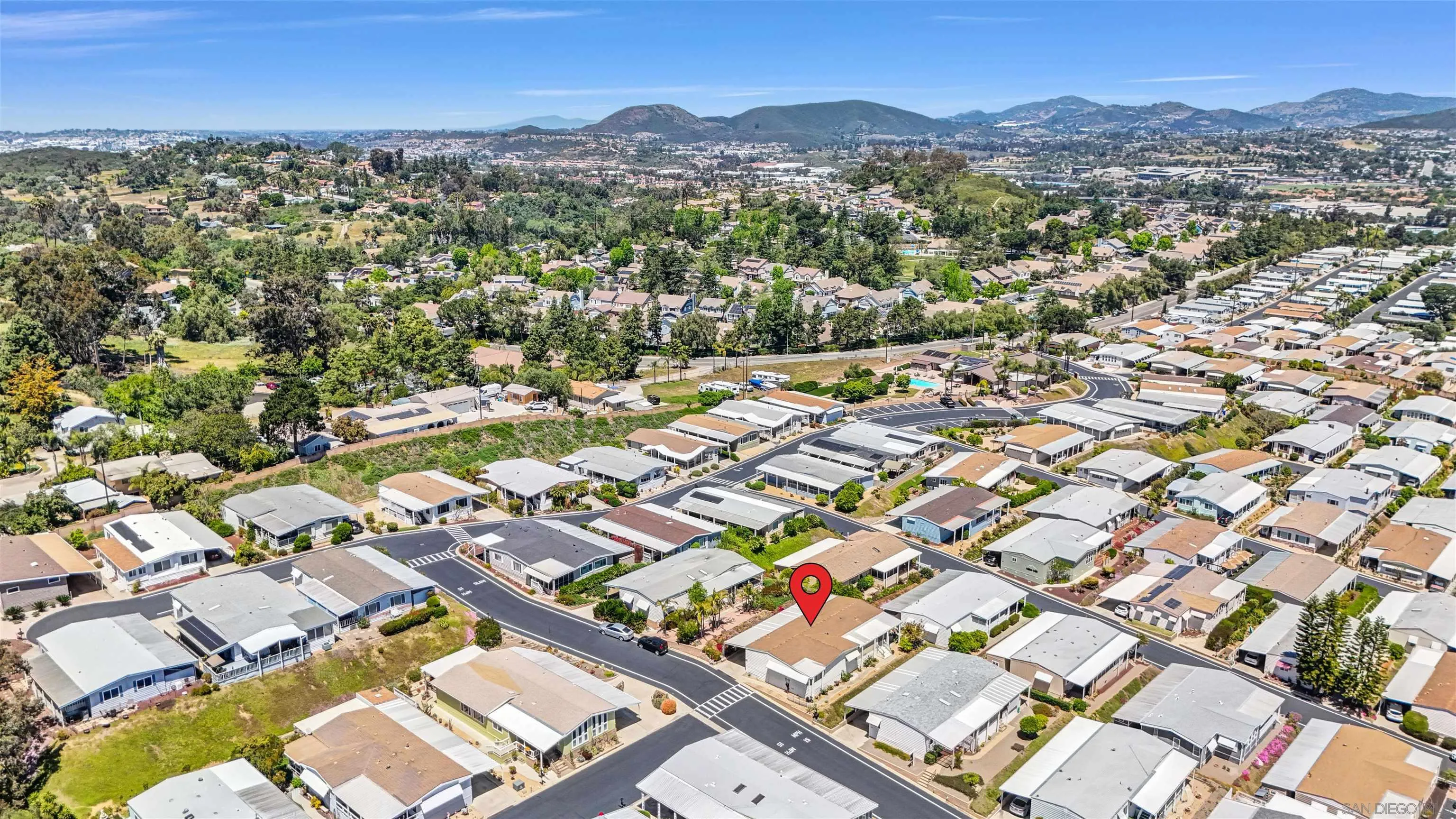 https://cdn.realtyfeed.com/cdn/127/250027502/fcc1c7c65a48d6f390500fc6599072d3.webp