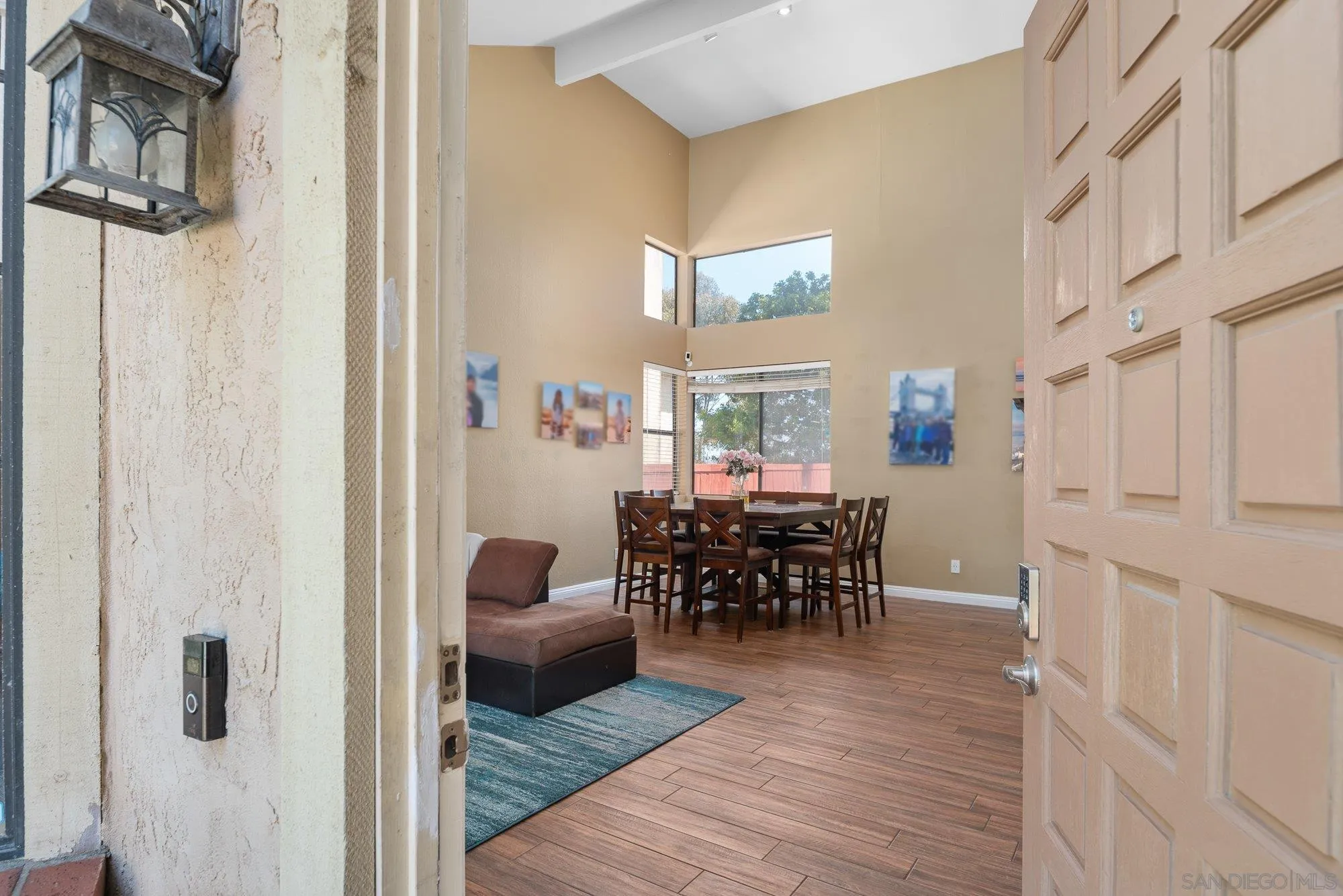 https://cdn.realtyfeed.com/cdn/127/250027505/008d53b57b70772974aa314408378f29.webp