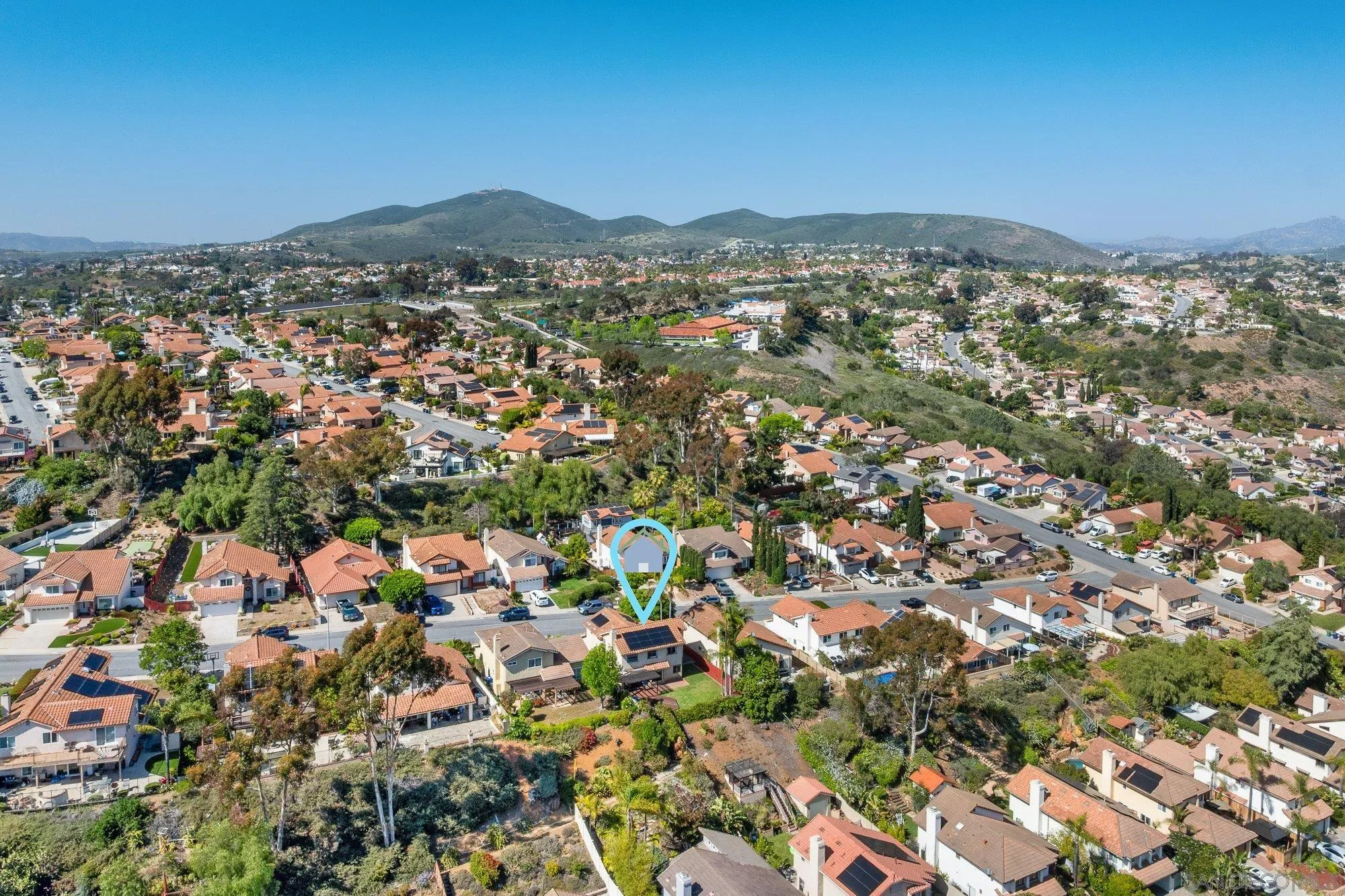 https://cdn.realtyfeed.com/cdn/127/250027505/b75594f06894797b7f2ecf3cf26cbeae.webp