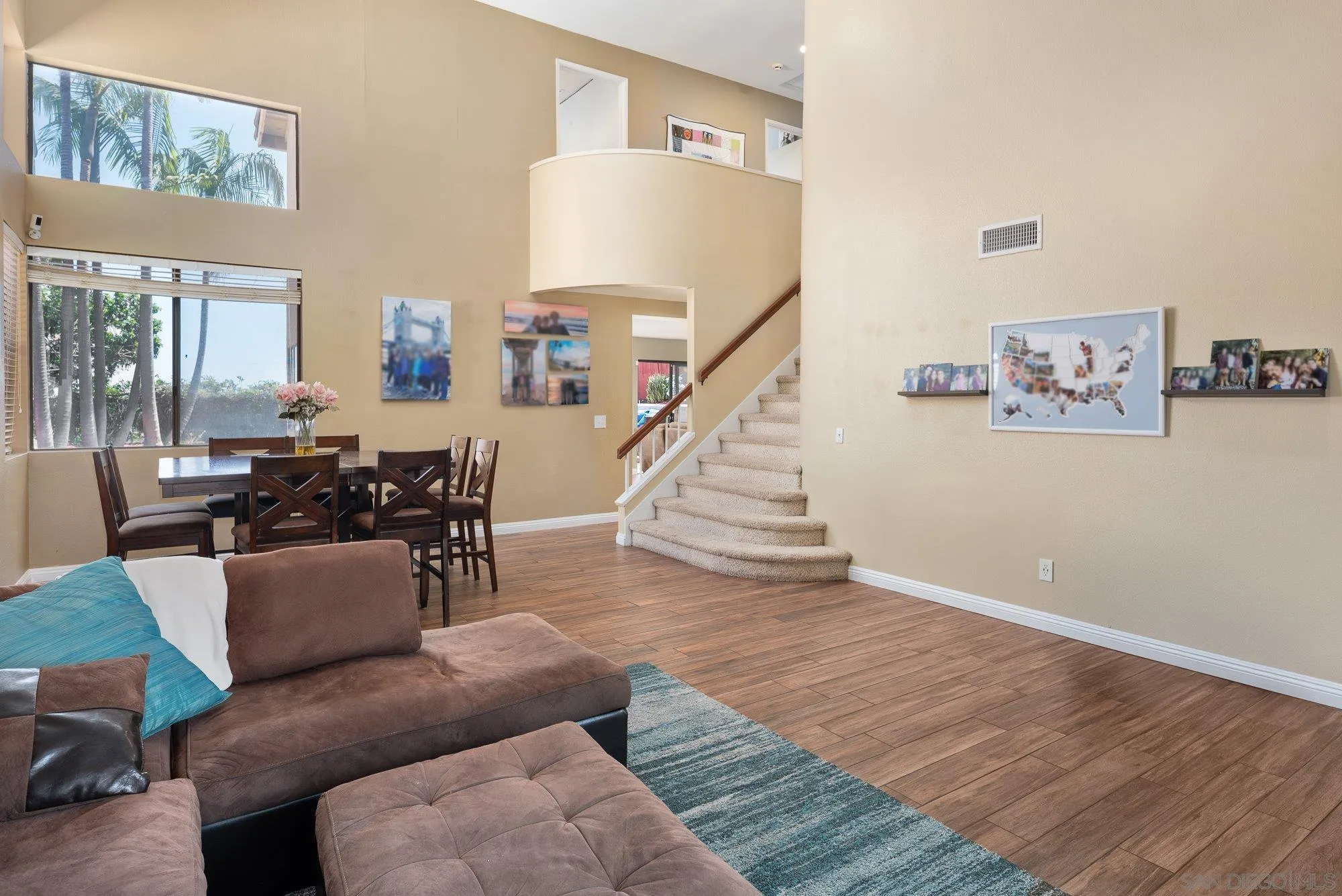 https://cdn.realtyfeed.com/cdn/127/250027505/d0d9cb38171425550895aca18036ee6b.webp