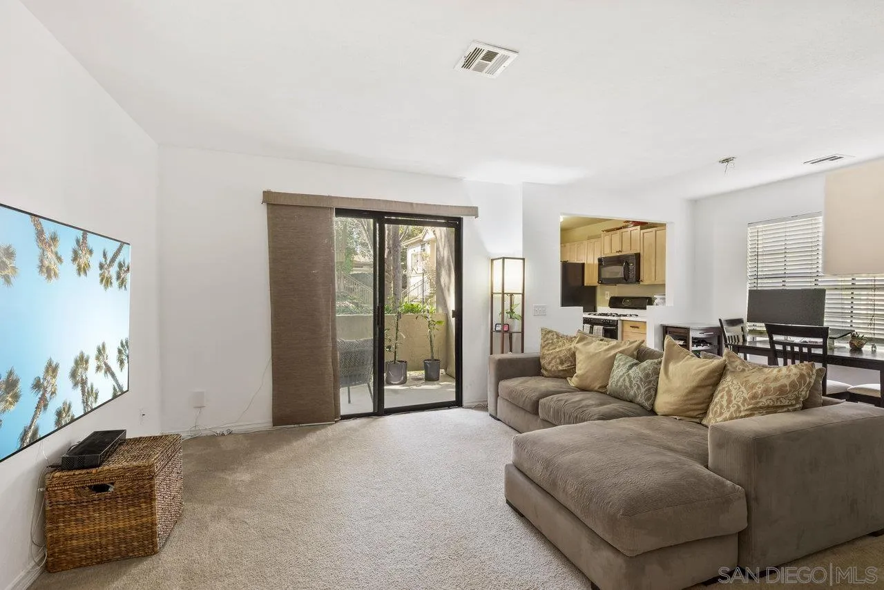 Photo #3: 250027522 Listing 