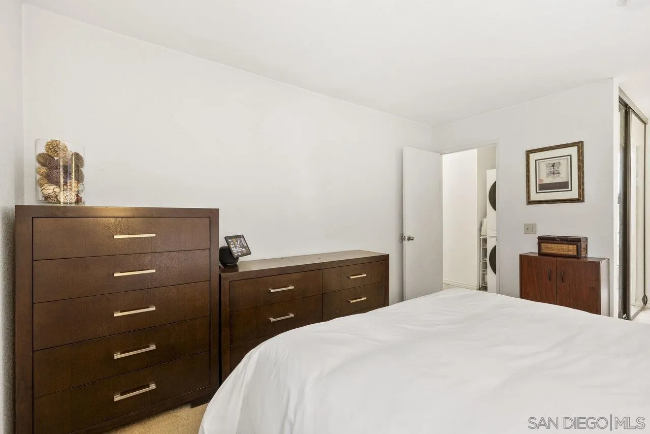 Photo #24: 250027522 Listing: Photo #24