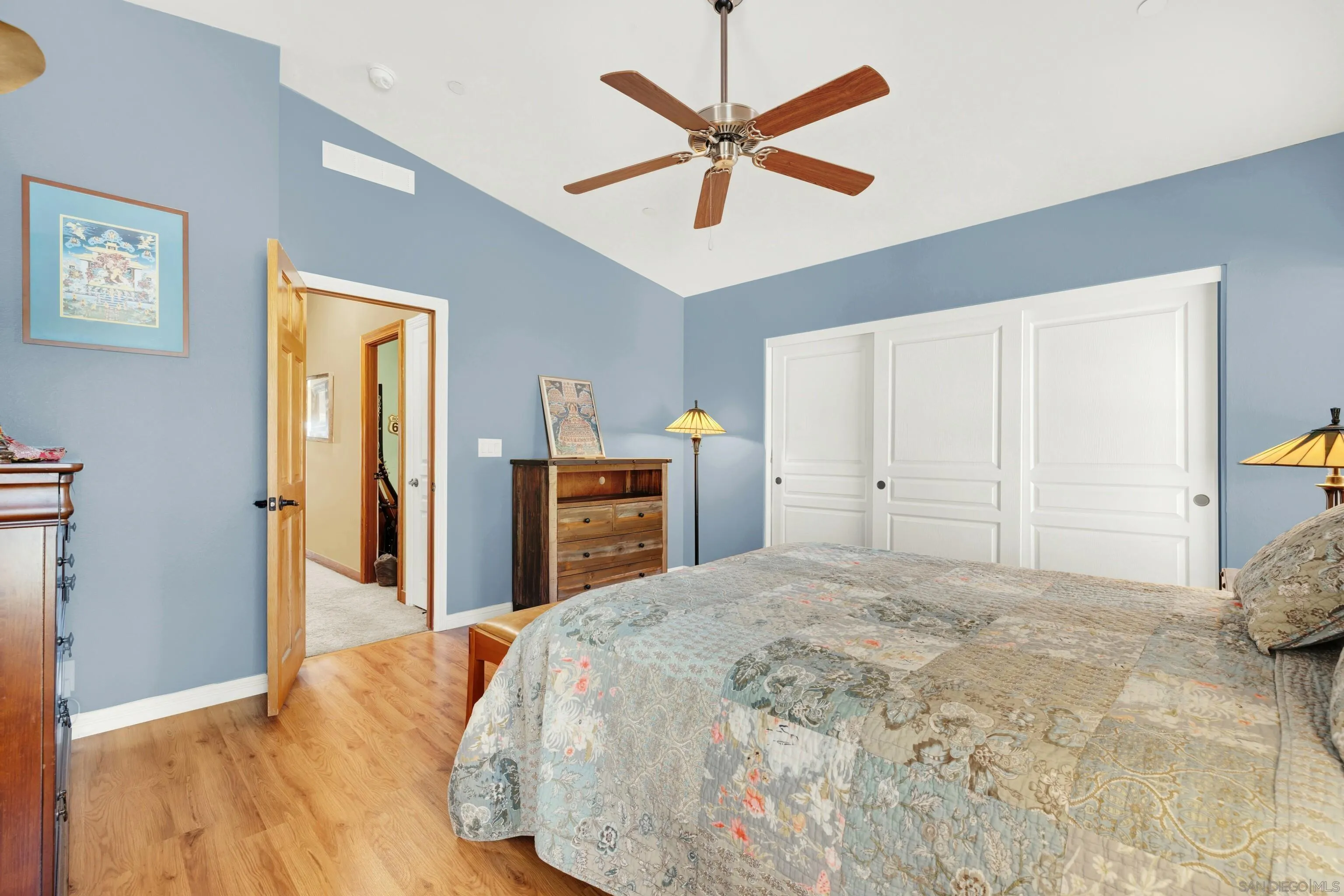 https://cdn.realtyfeed.com/cdn/127/250027550/2381674d900edd3ef8c9e63cb3afee7e.webp