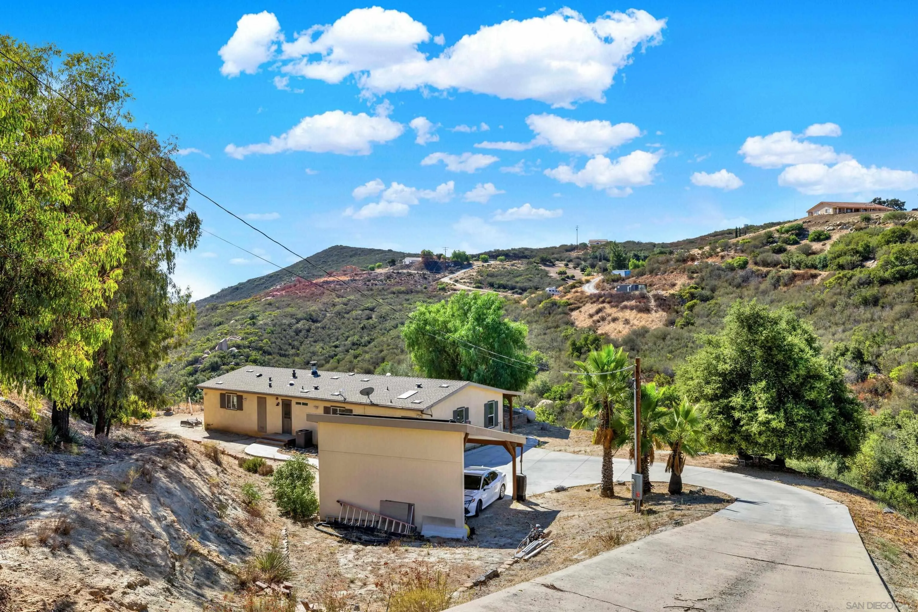 https://cdn.realtyfeed.com/cdn/127/250027550/2e79982895d9e53a7c668ad5476209fc.webp