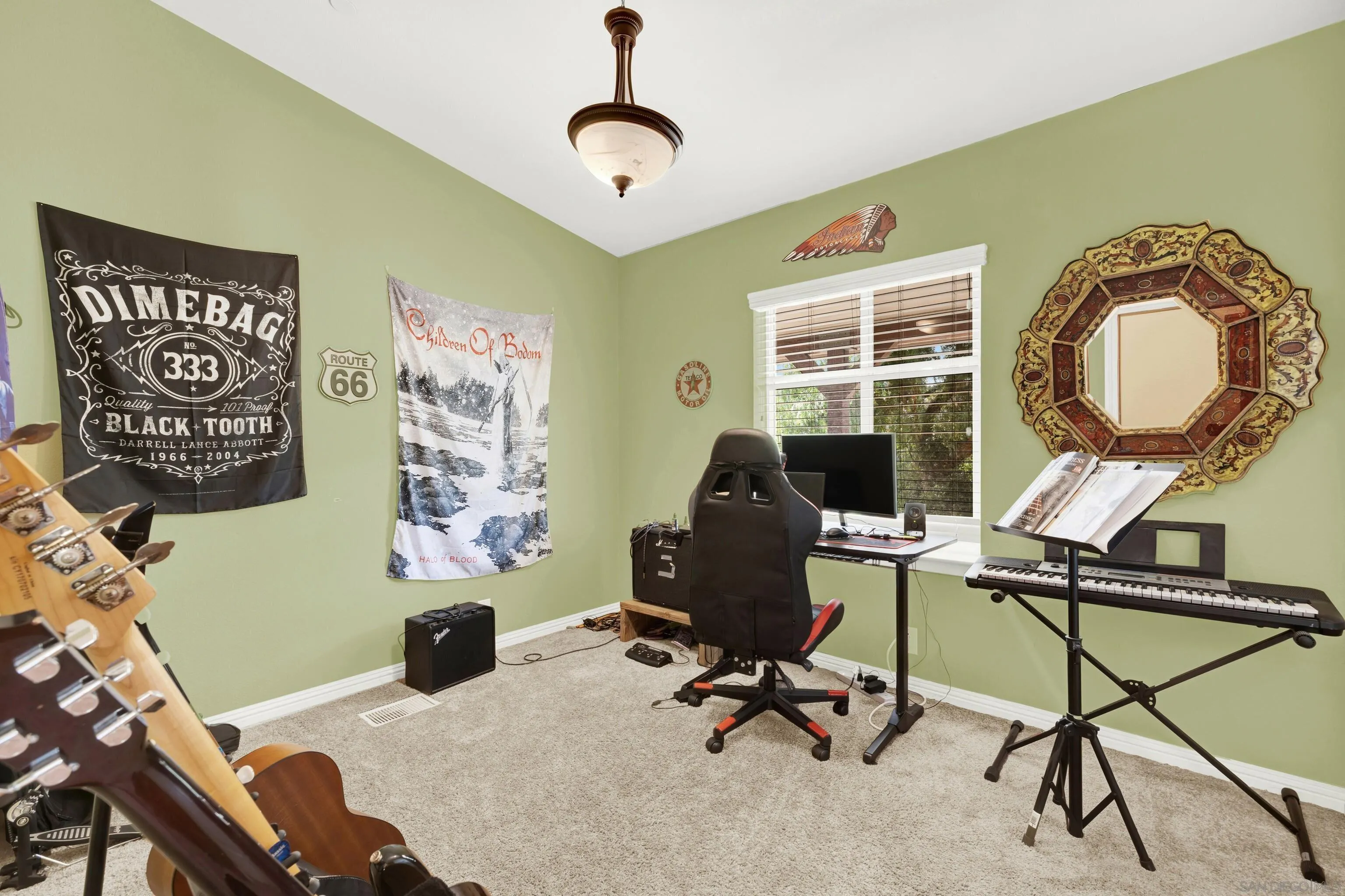 https://cdn.realtyfeed.com/cdn/127/250027550/e4918480e5fcd8b49f71c24a9b6280c4.webp