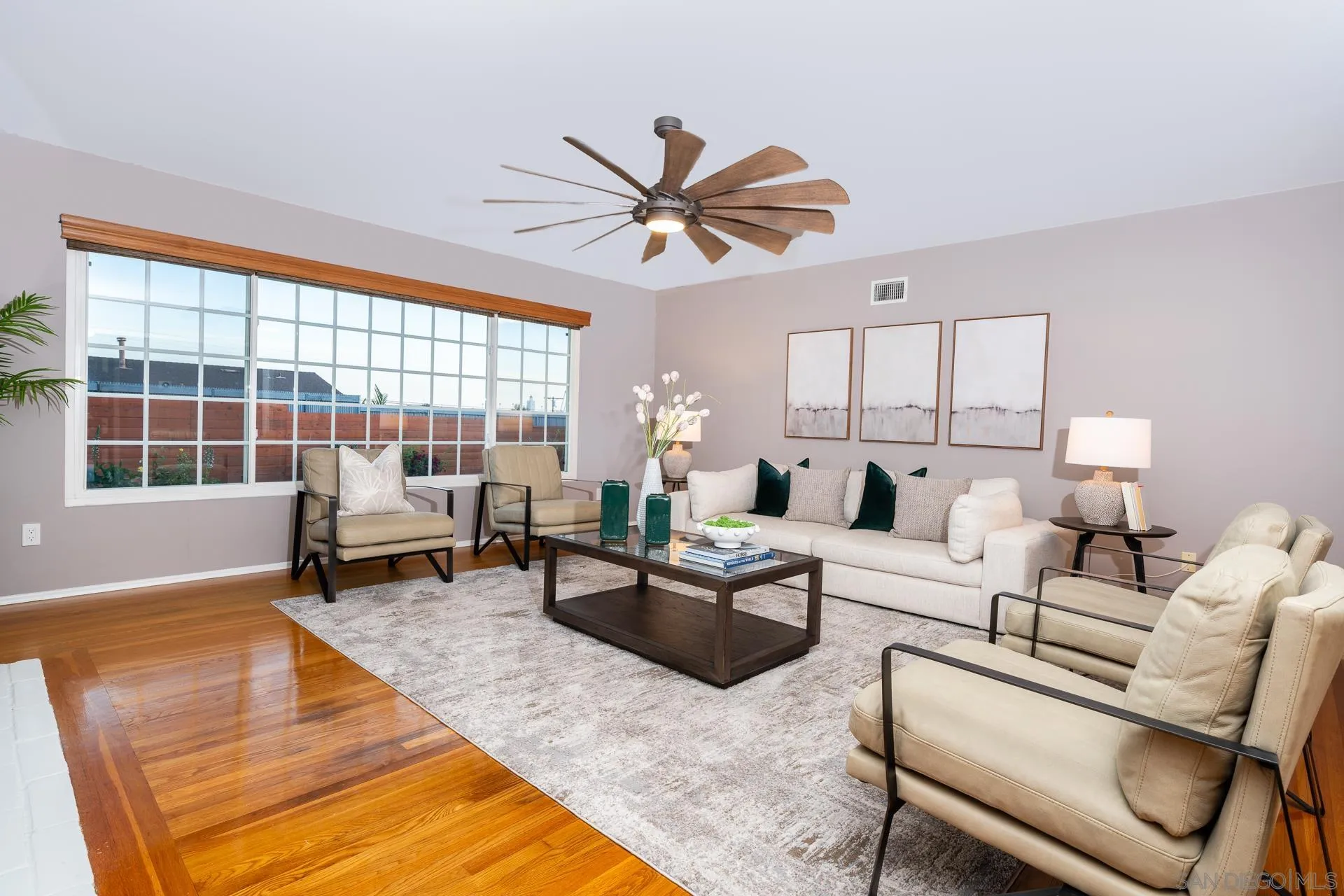 https://cdn.realtyfeed.com/cdn/127/250027557/0ad698328da4bcdd8bf3706d9368125e.webp