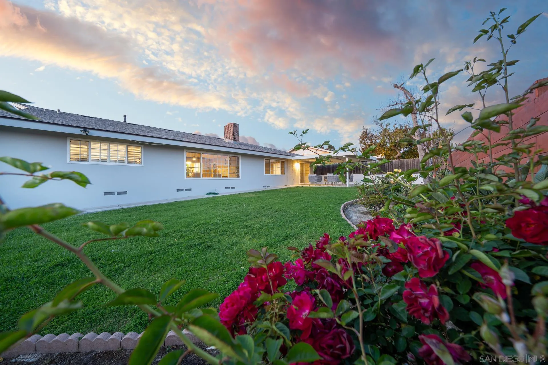https://cdn.realtyfeed.com/cdn/127/250027557/97e196dec94f39aec686592f66825703.webp