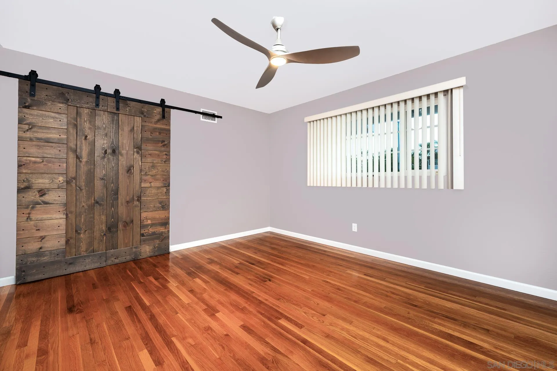 https://cdn.realtyfeed.com/cdn/127/250027557/e6c81e07cb91976fcf81f2bf1bb58933.webp