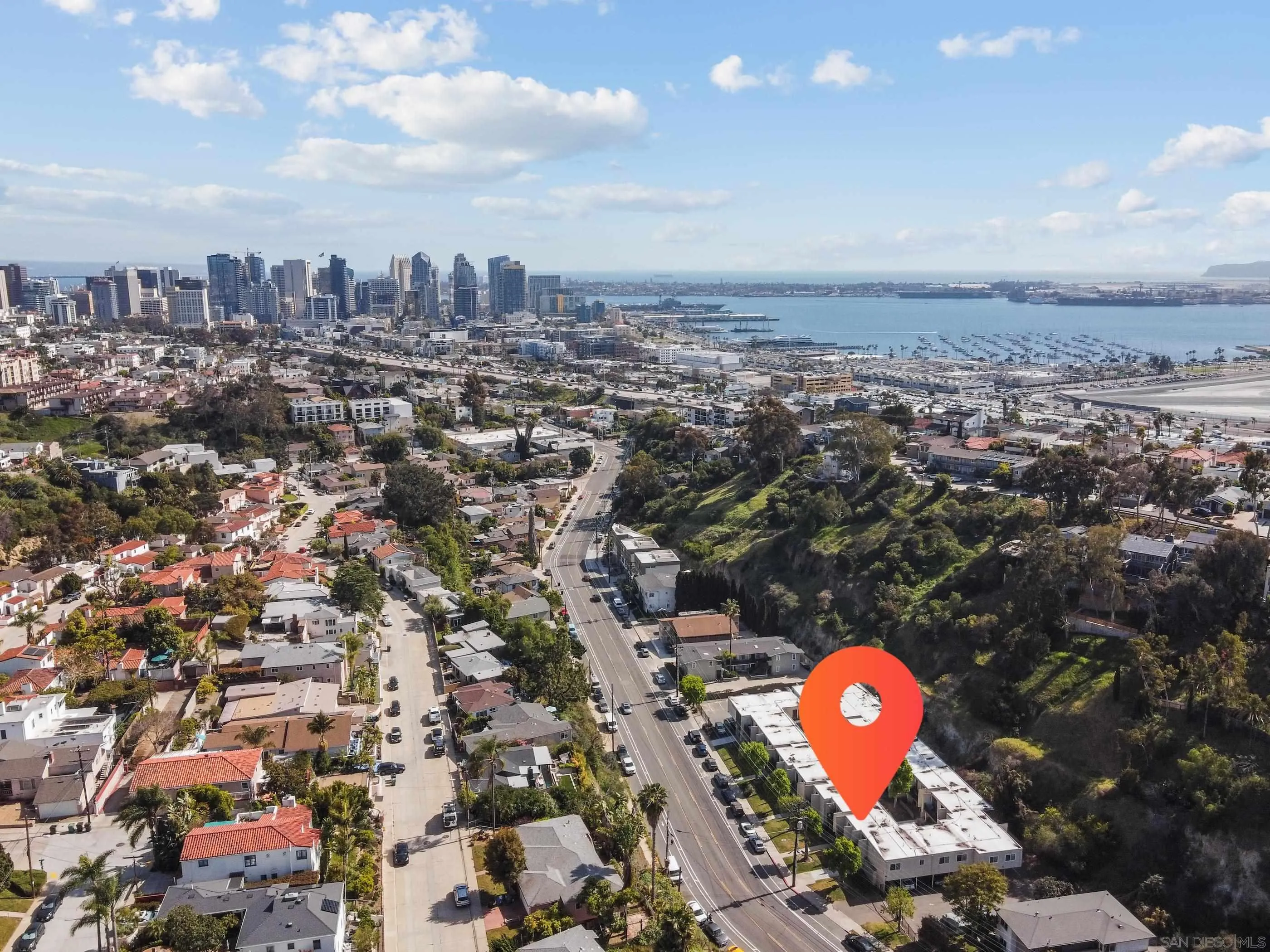 https://cdn.realtyfeed.com/cdn/127/250027559/533ef03413c89bb056a9d1d615200179.webp