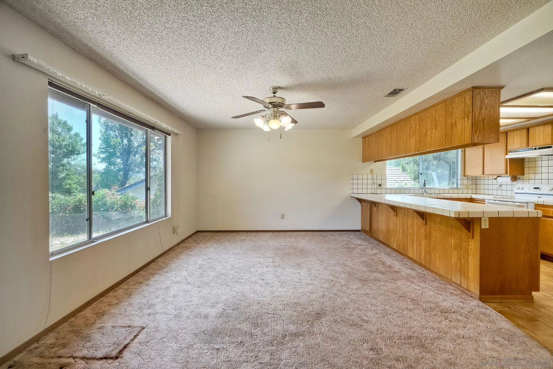 https://cdn.realtyfeed.com/cdn/127/250027560/d4c43b95f534c99df7e63abd29b13a91.webp