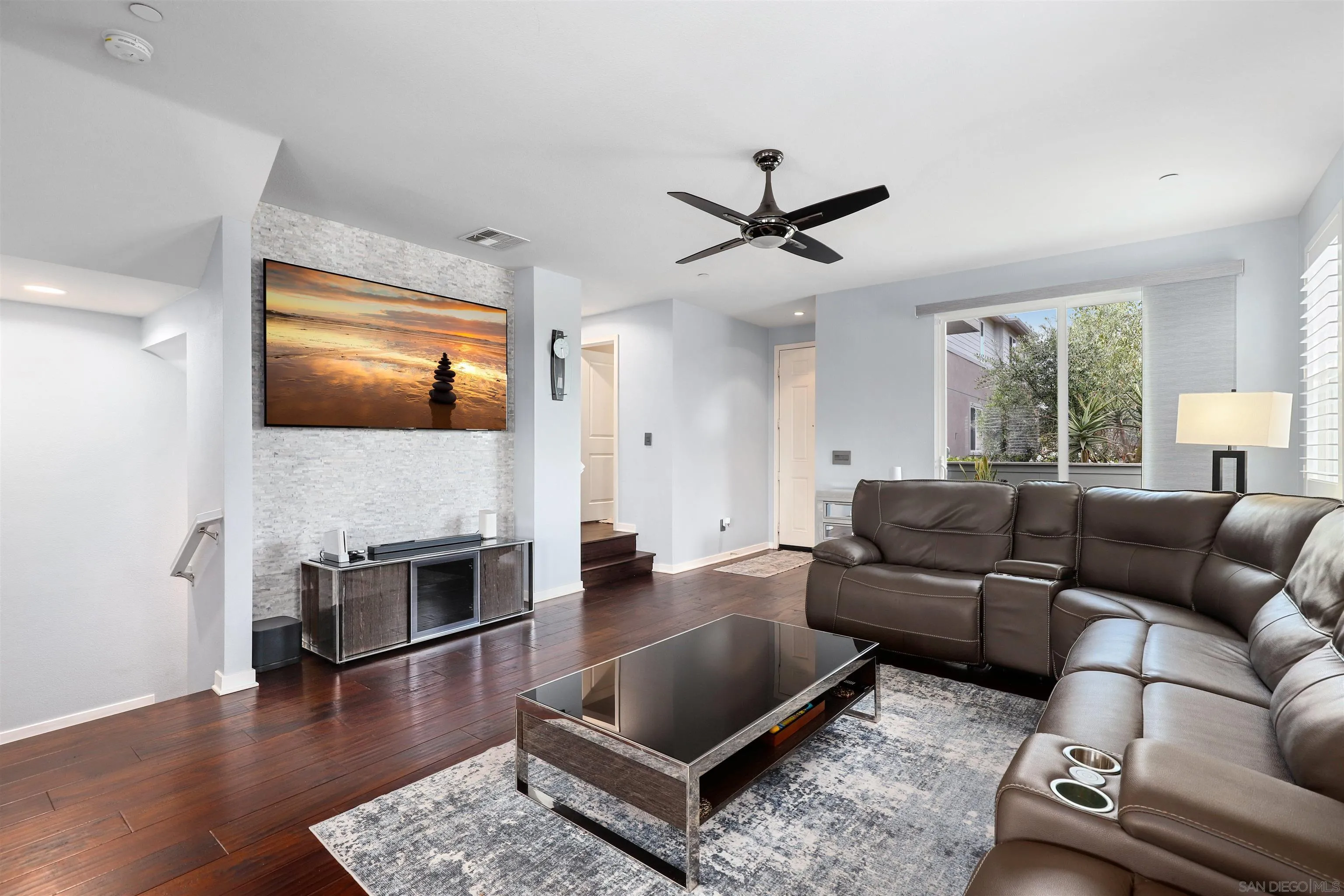 Photo #6: 250027567 Listing 