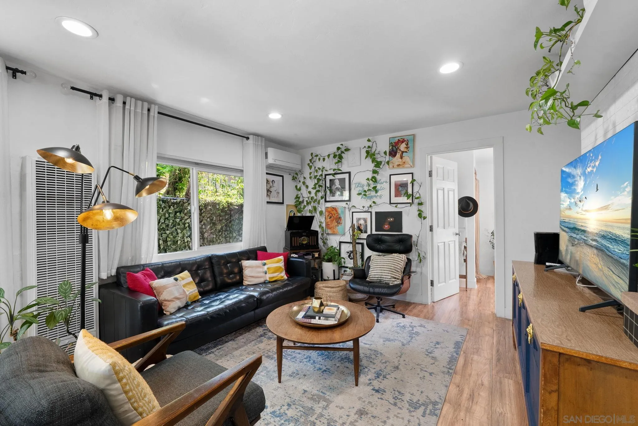 https://cdn.realtyfeed.com/cdn/127/250027577/160473d963306969e97dd0ade7d341a2.webp