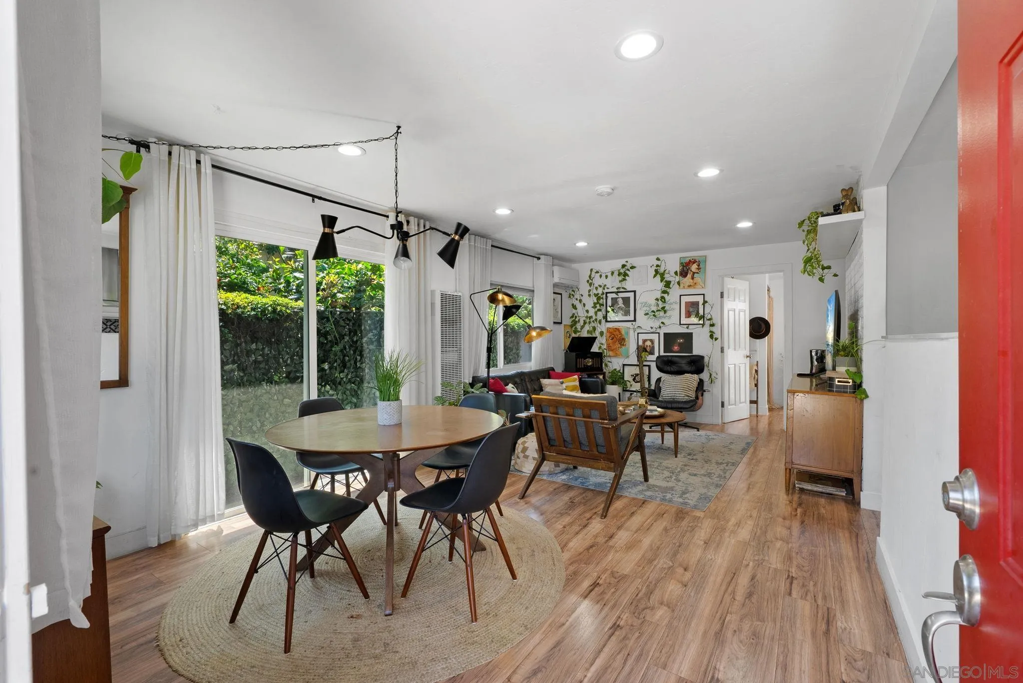 https://cdn.realtyfeed.com/cdn/127/250027577/17079ad8dc864d716f9aec4f300f94da.webp