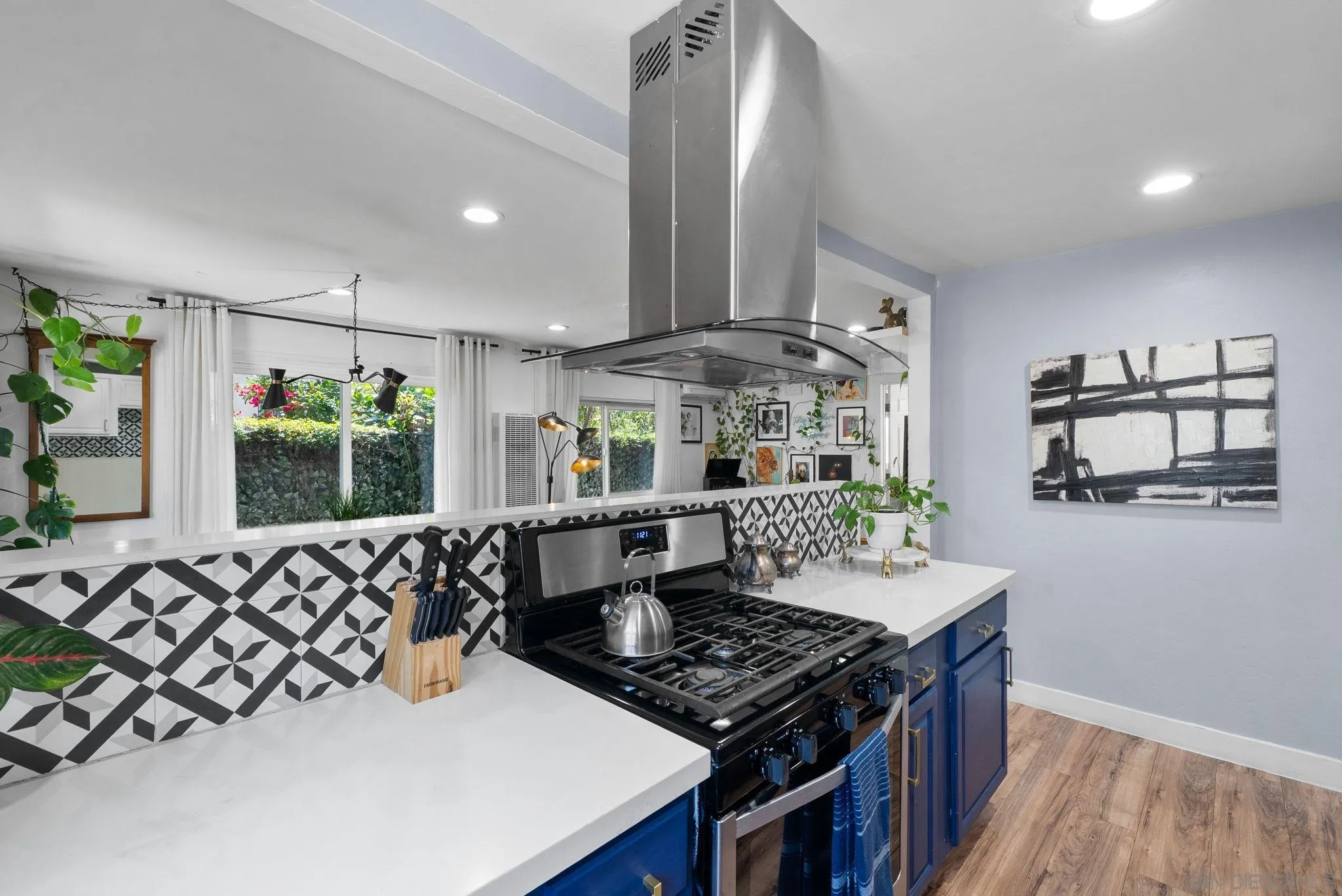 https://cdn.realtyfeed.com/cdn/127/250027577/efeacb31e84c299686c4a9f70754c21e.webp