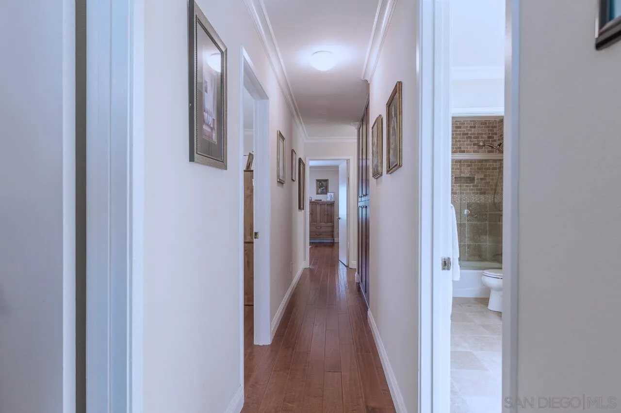 https://cdn.realtyfeed.com/cdn/127/250027579/93391a329cb2e65addd3a3b23e61c903.webp