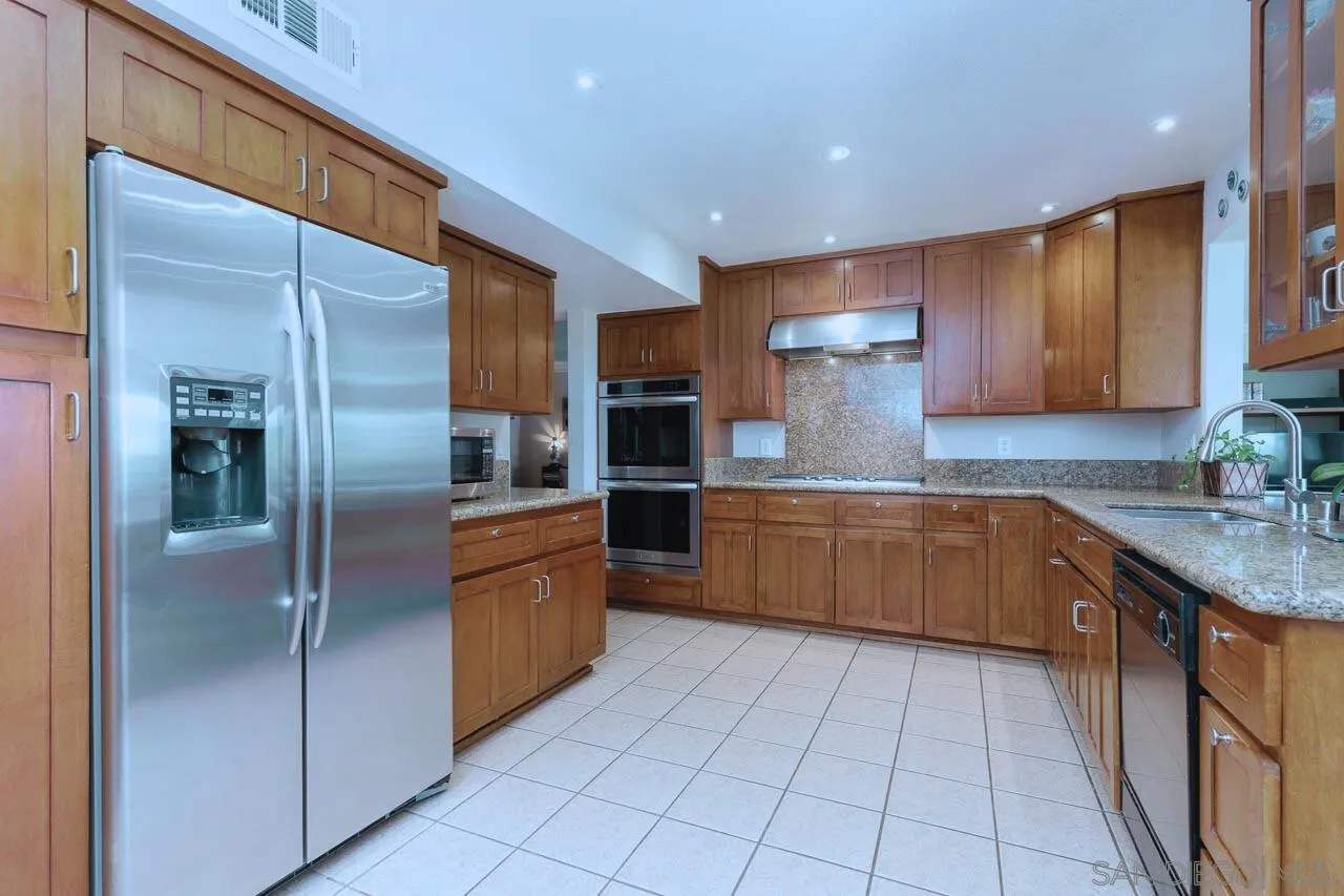 https://cdn.realtyfeed.com/cdn/127/250027579/f3f16eac3963bae7050aa1f9cfb5e6ad.webp