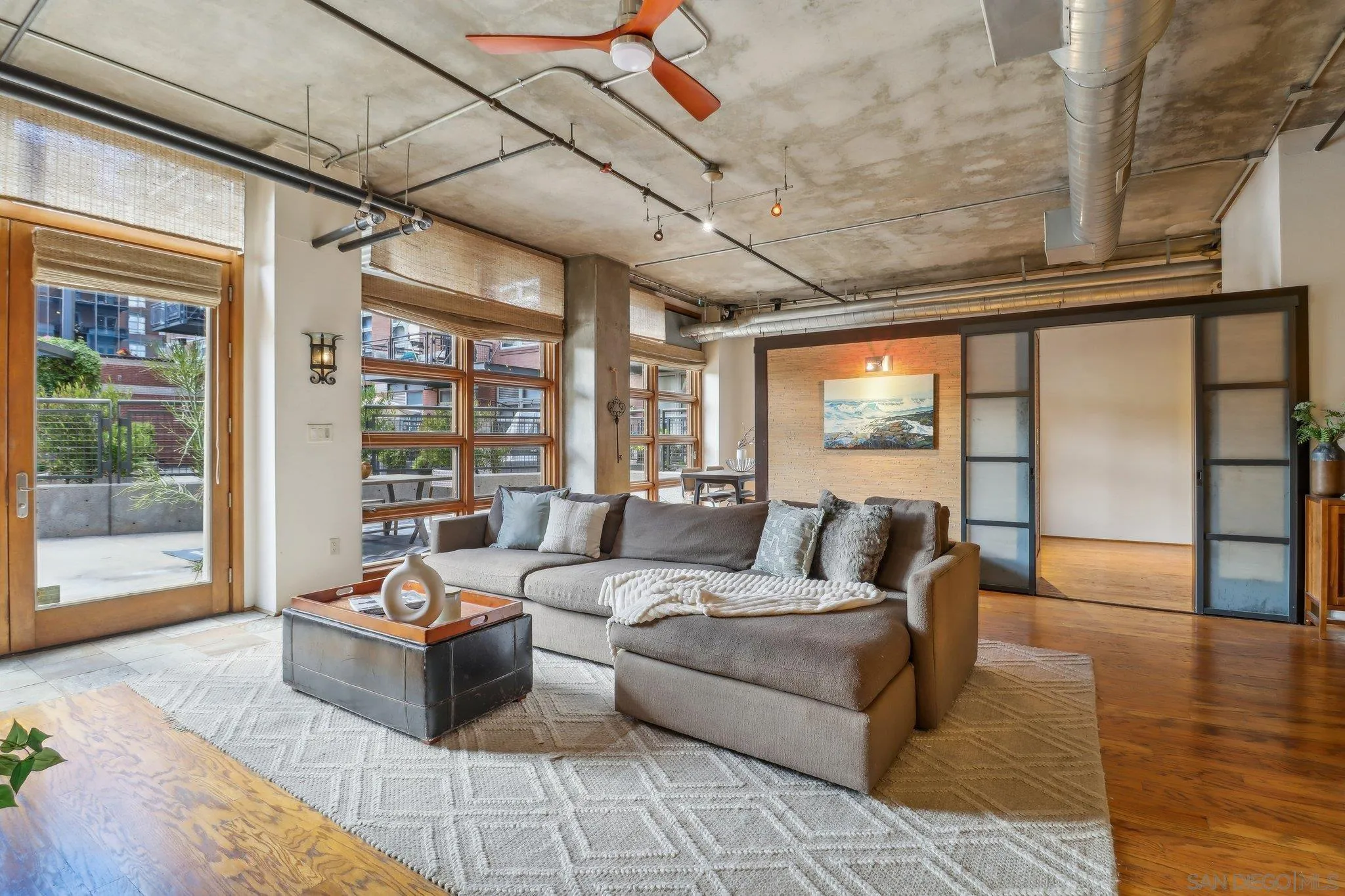 Photo #4: 250027588 Listing 
